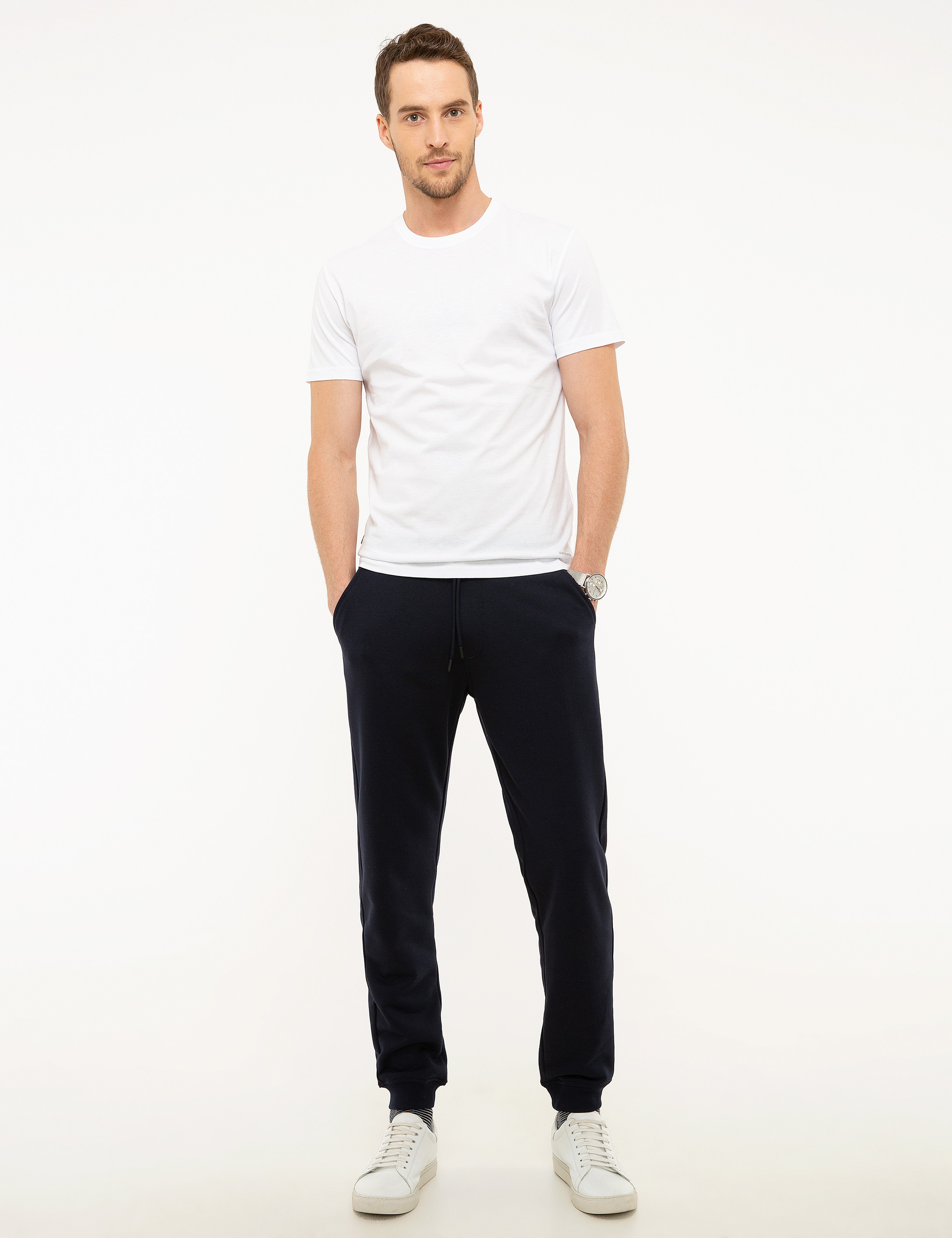 Beyaz Slim Fit Bisiklet Yaka Basic Tişört - Image 4