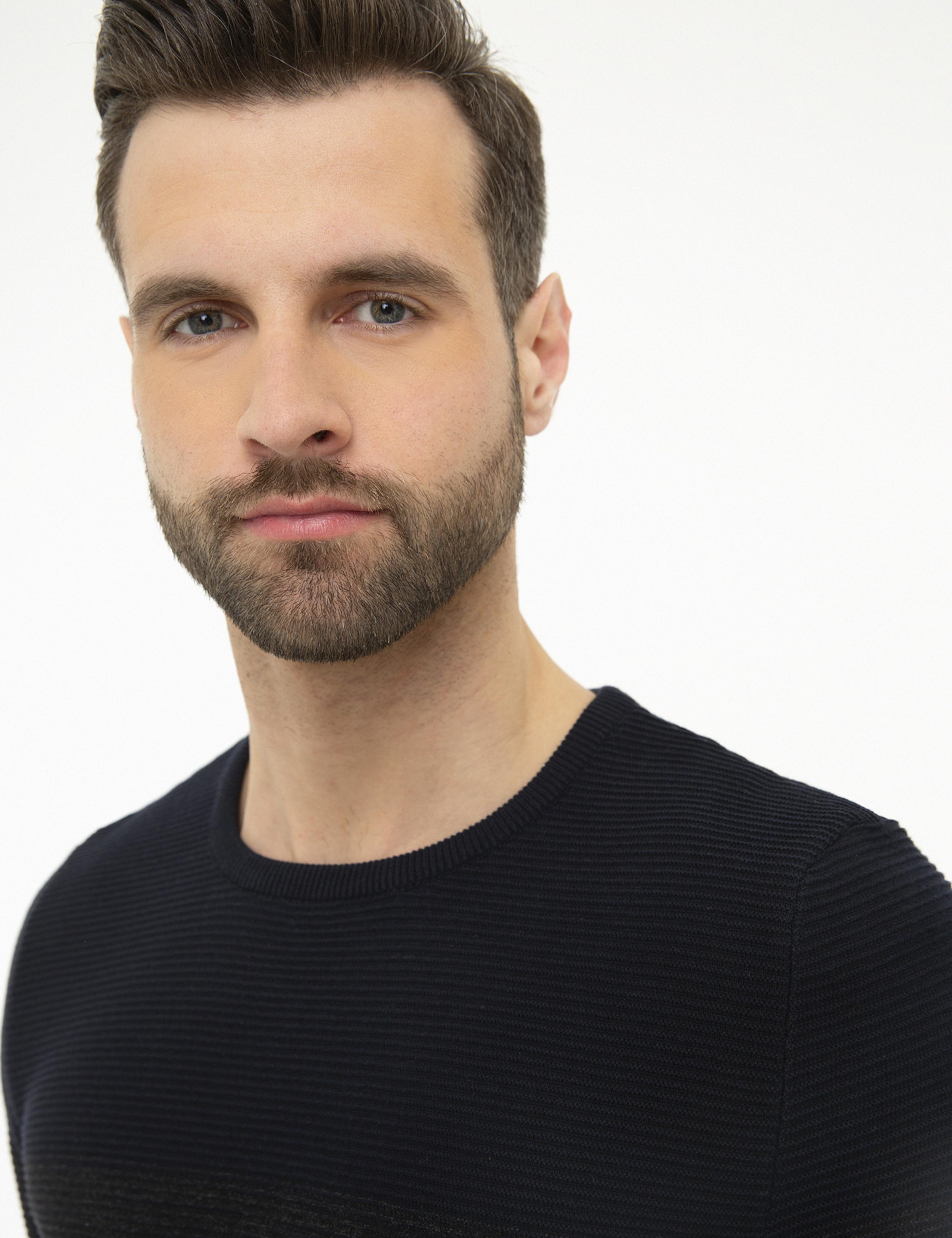 Koyu Lacivert Slim Fit Kazak