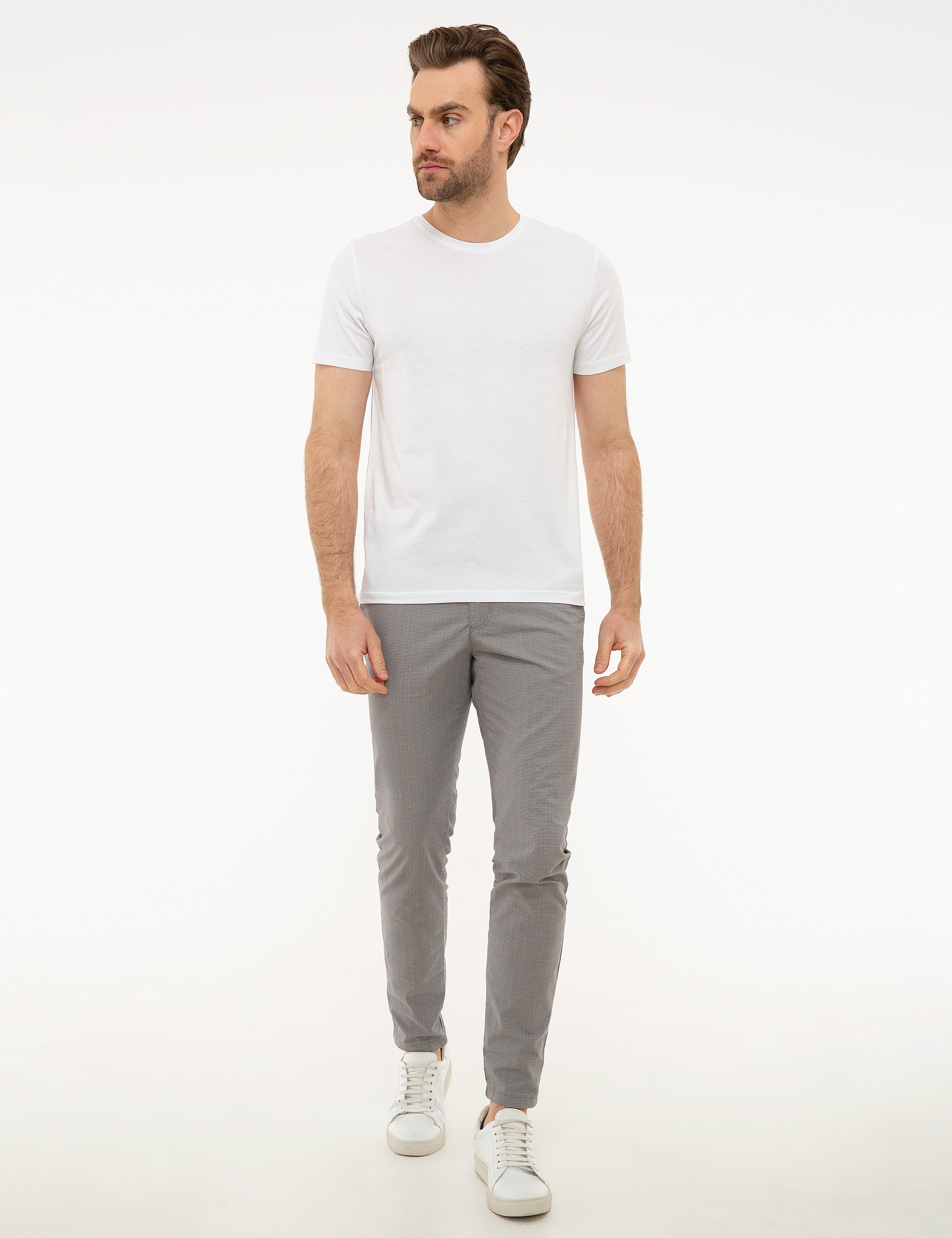 Beyaz Slim Fit Basic Tişört - Image 4