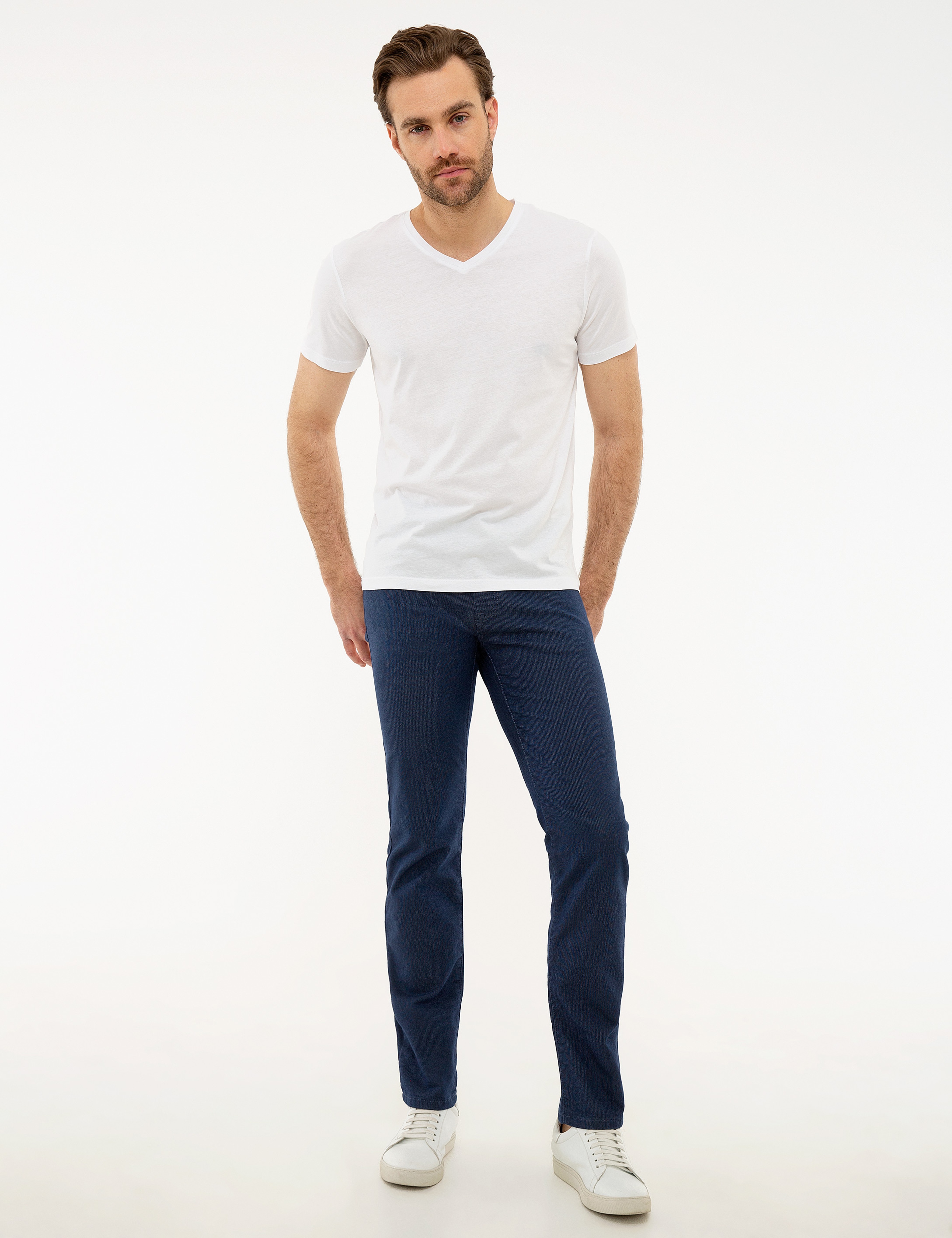 Beyaz Slim Fit Basic Tişört