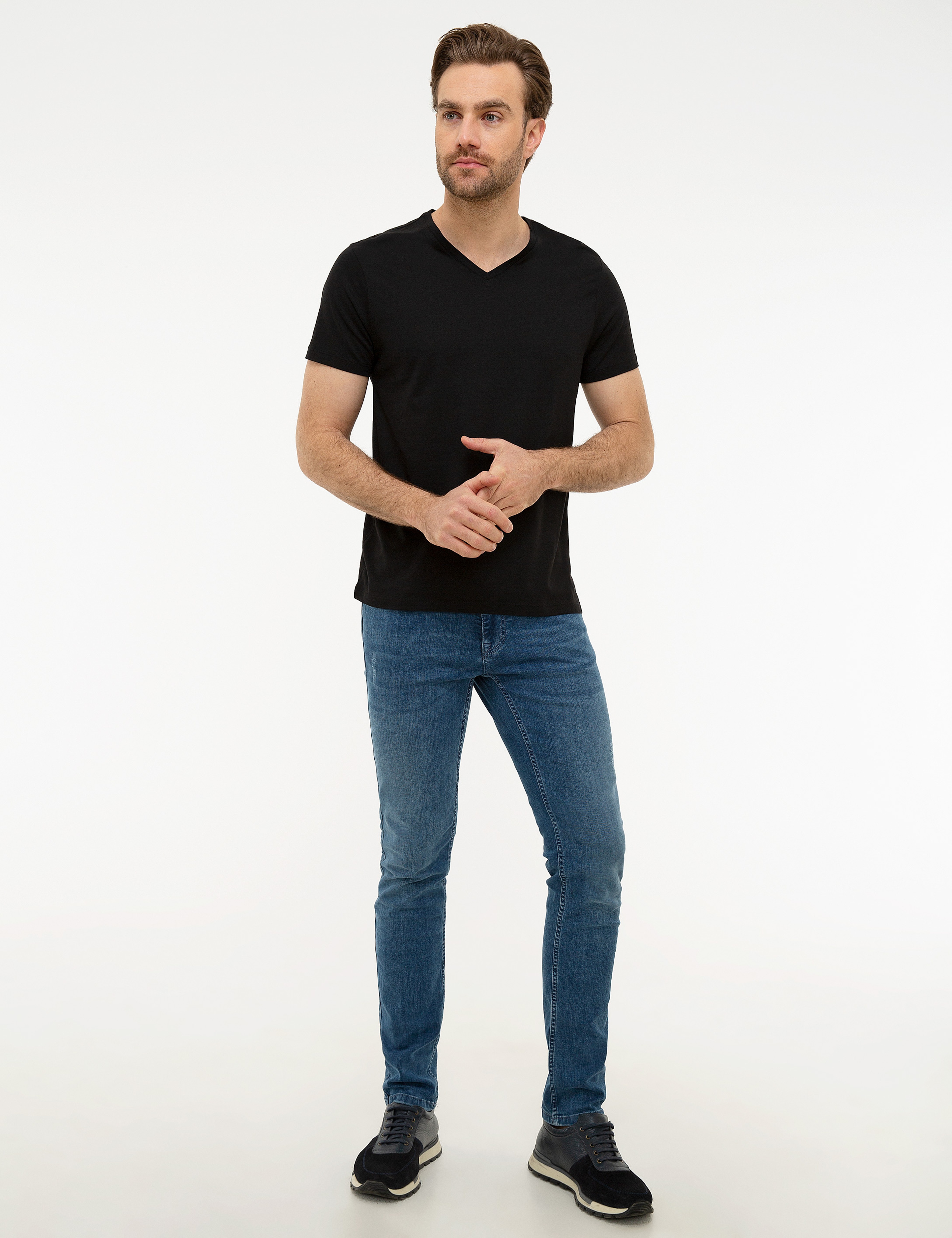 Siyah Slim Fit V Yaka Basic T-Shirt