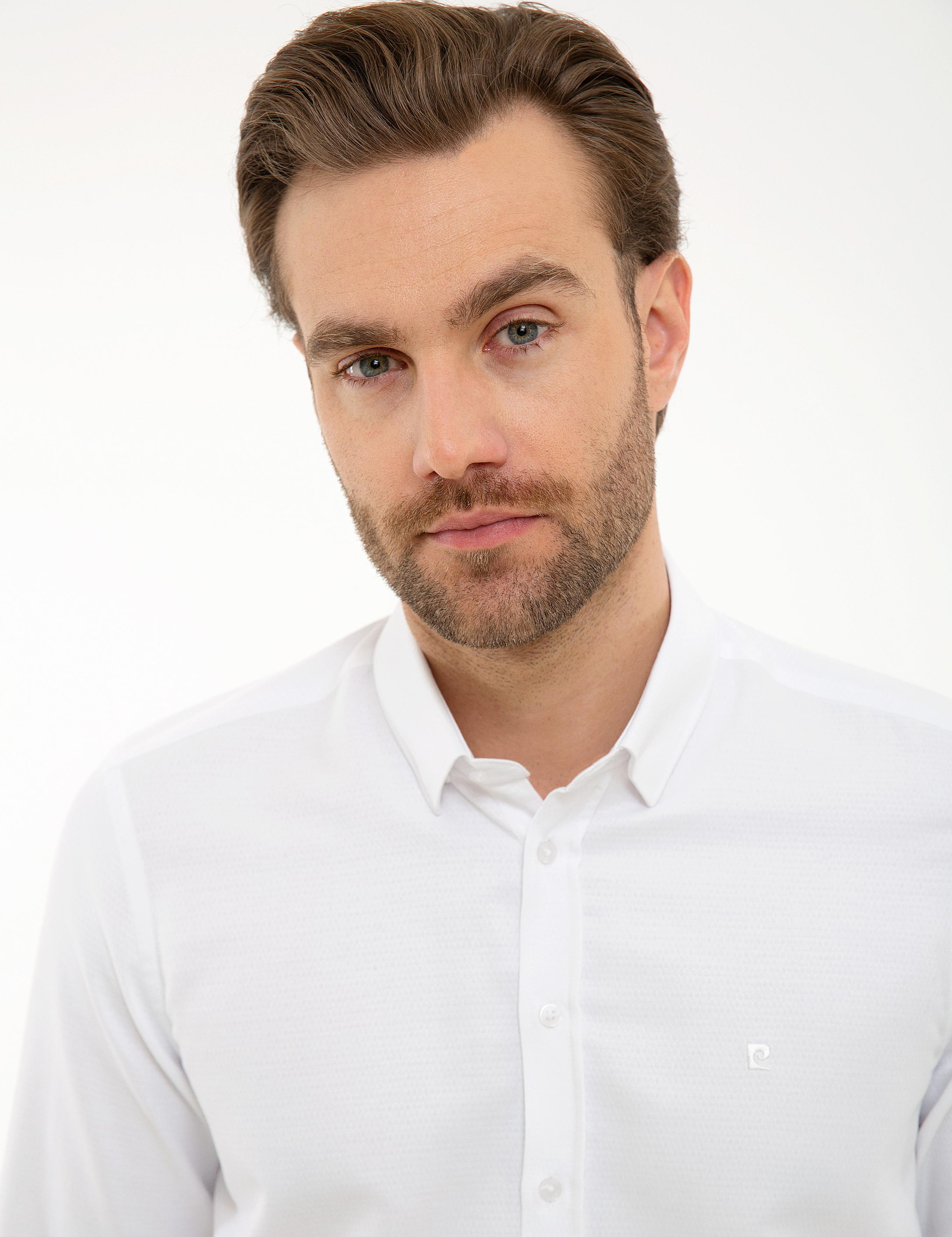 Beyaz Slim Fit Armürlü Gömlek