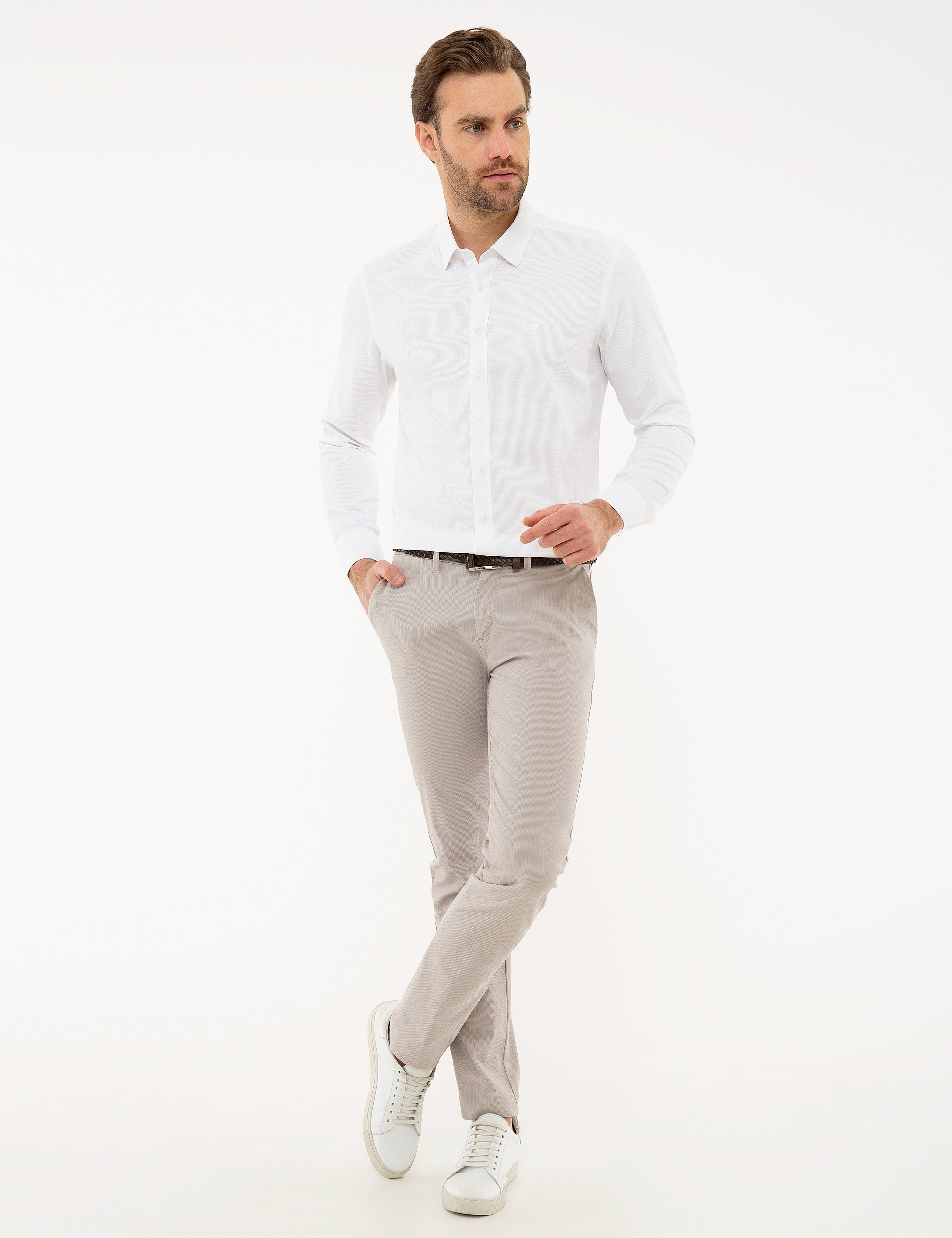 Beyaz Slim Fit Armürlü Gömlek - Image 4