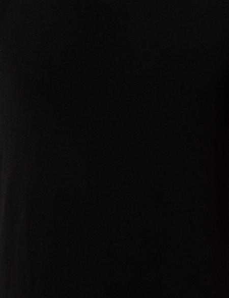 Siyah Slim Fit V - Yaka Basic Tişört - 50251677011