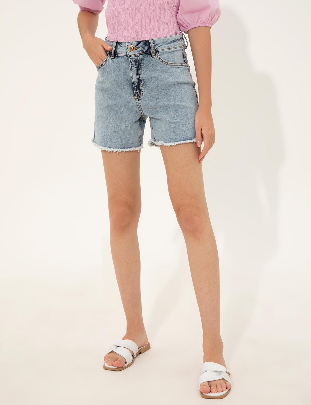 Açık Mavi Oversize Jean Şort - 50252129003