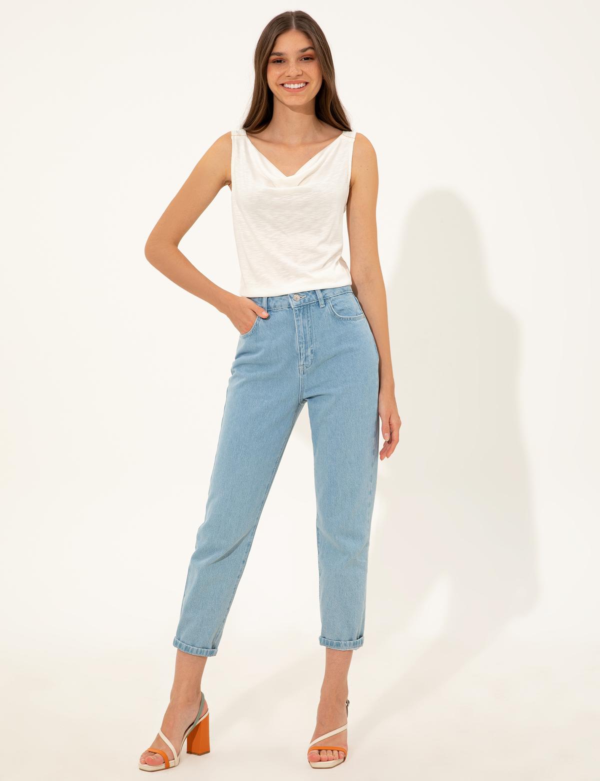 Ekru Slim Fit Kolsuz Tişört - 50246191019