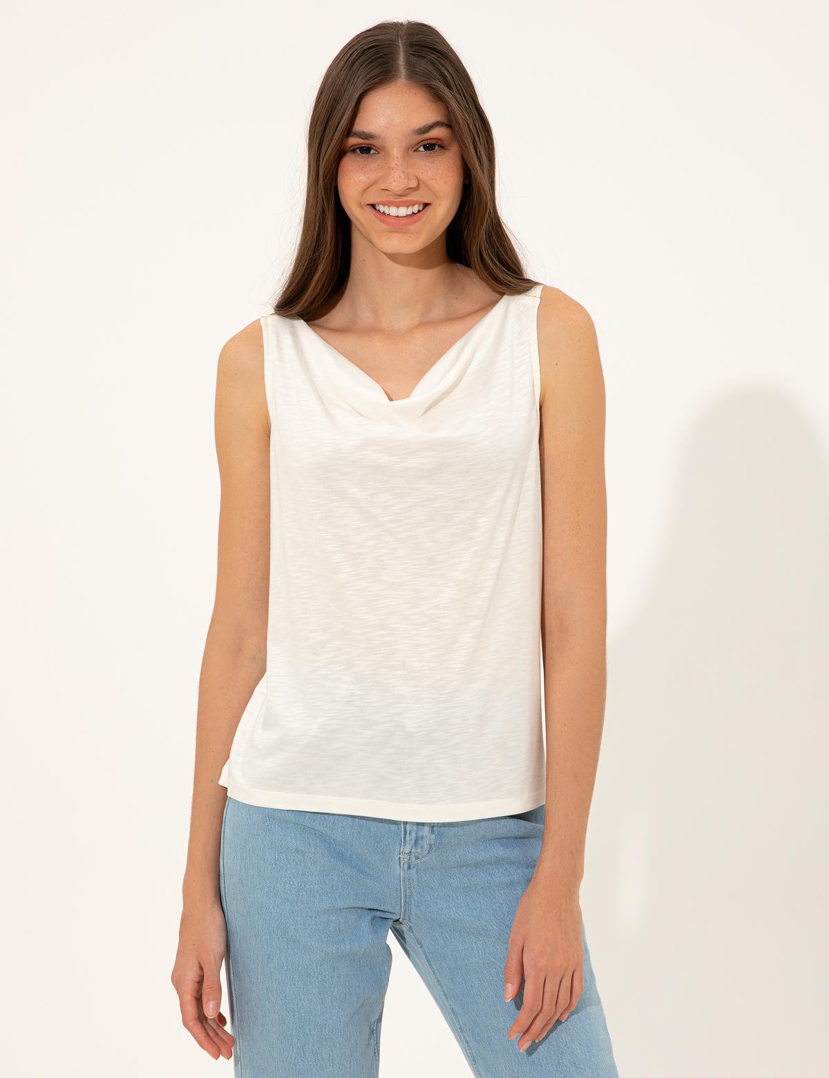 Ekru Slim Fit Kolsuz Tişört - 50246191019