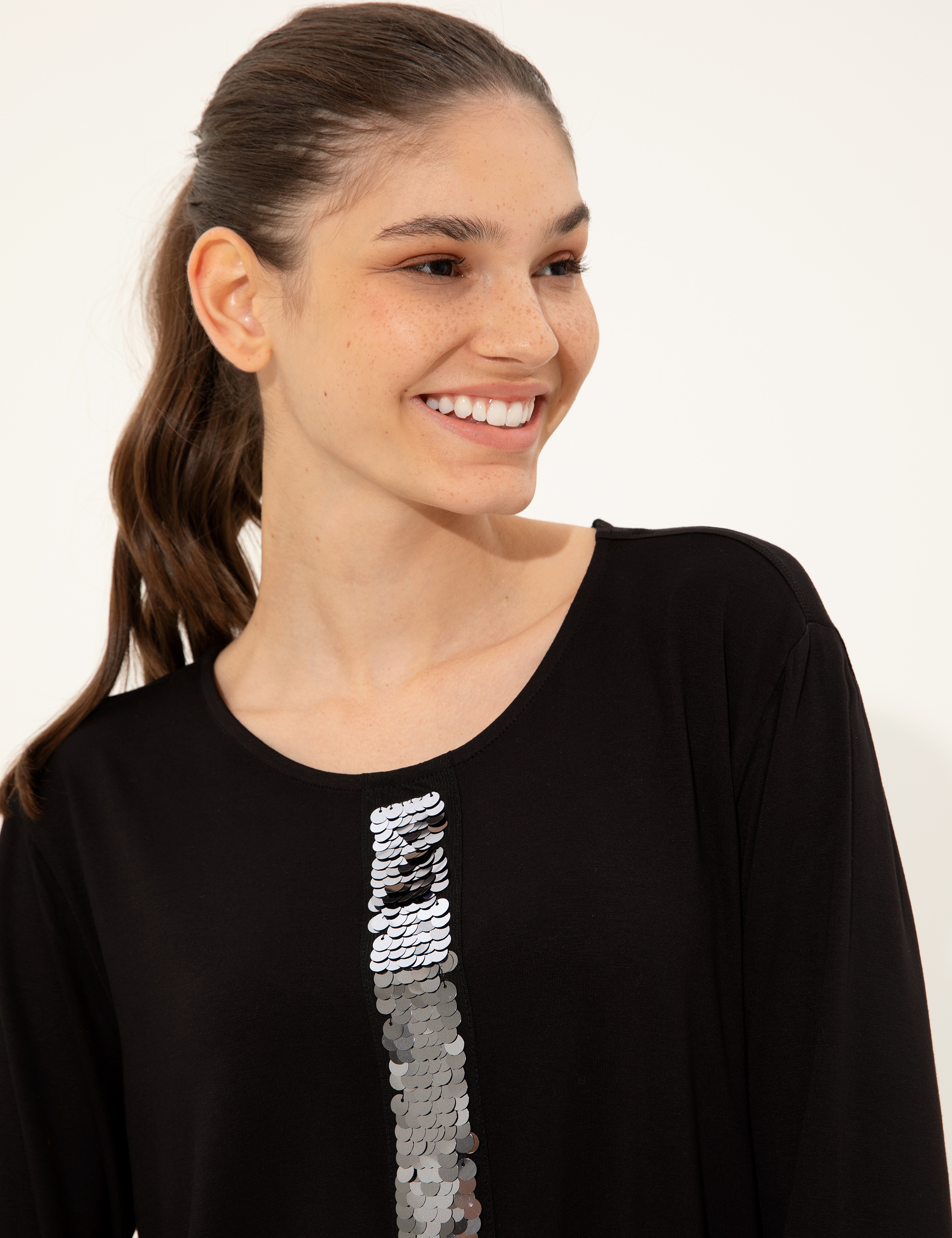 Siyah Comfort Fit Tişört