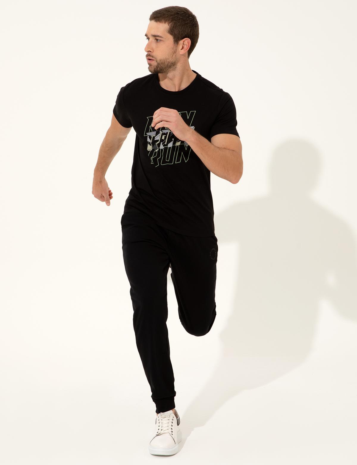 Siyah Slim Fit Baskılı Bisiklet Yaka Tişört - 50249815014