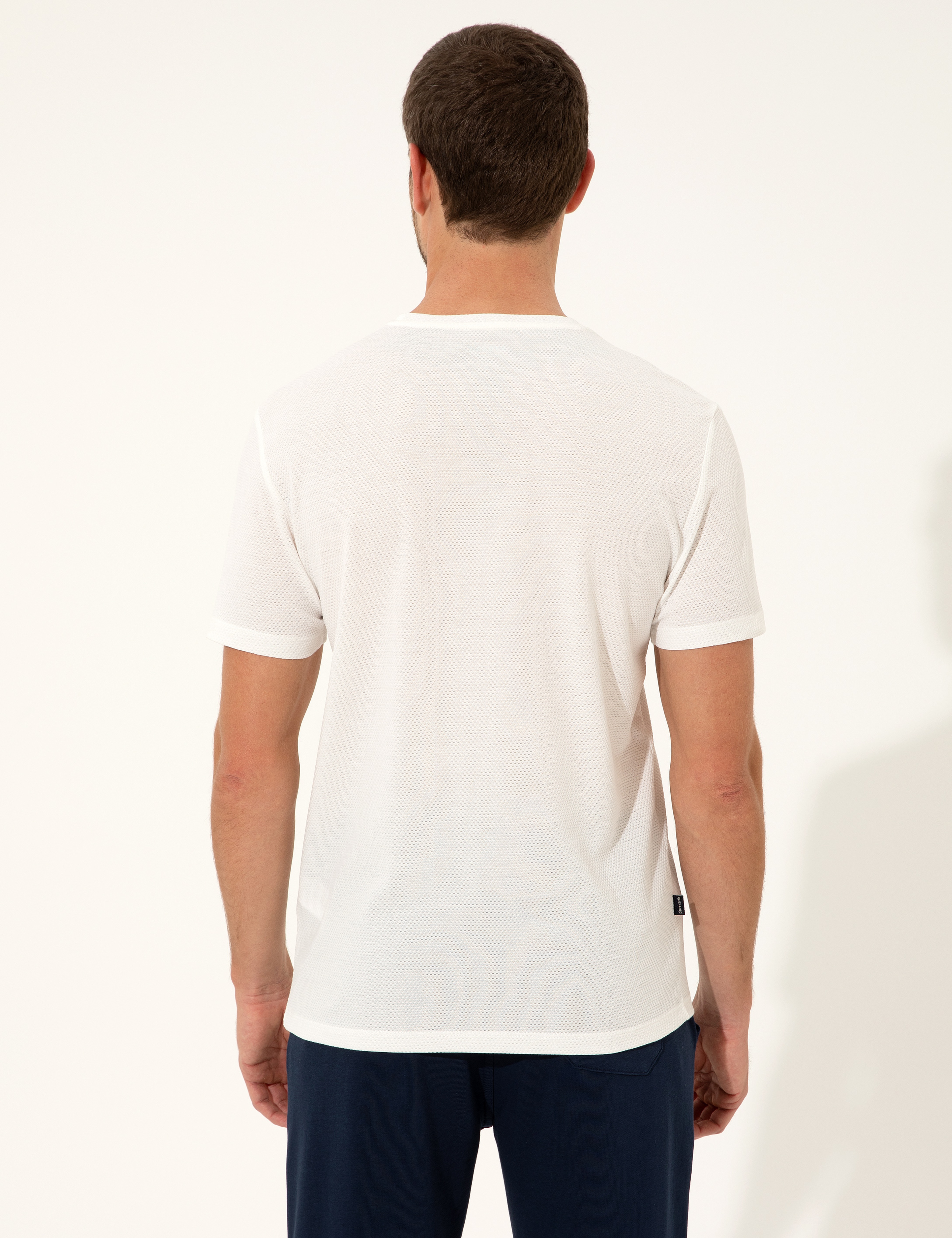 Ekru Slim Fit Baskılı Bisiklet Yaka Tişört