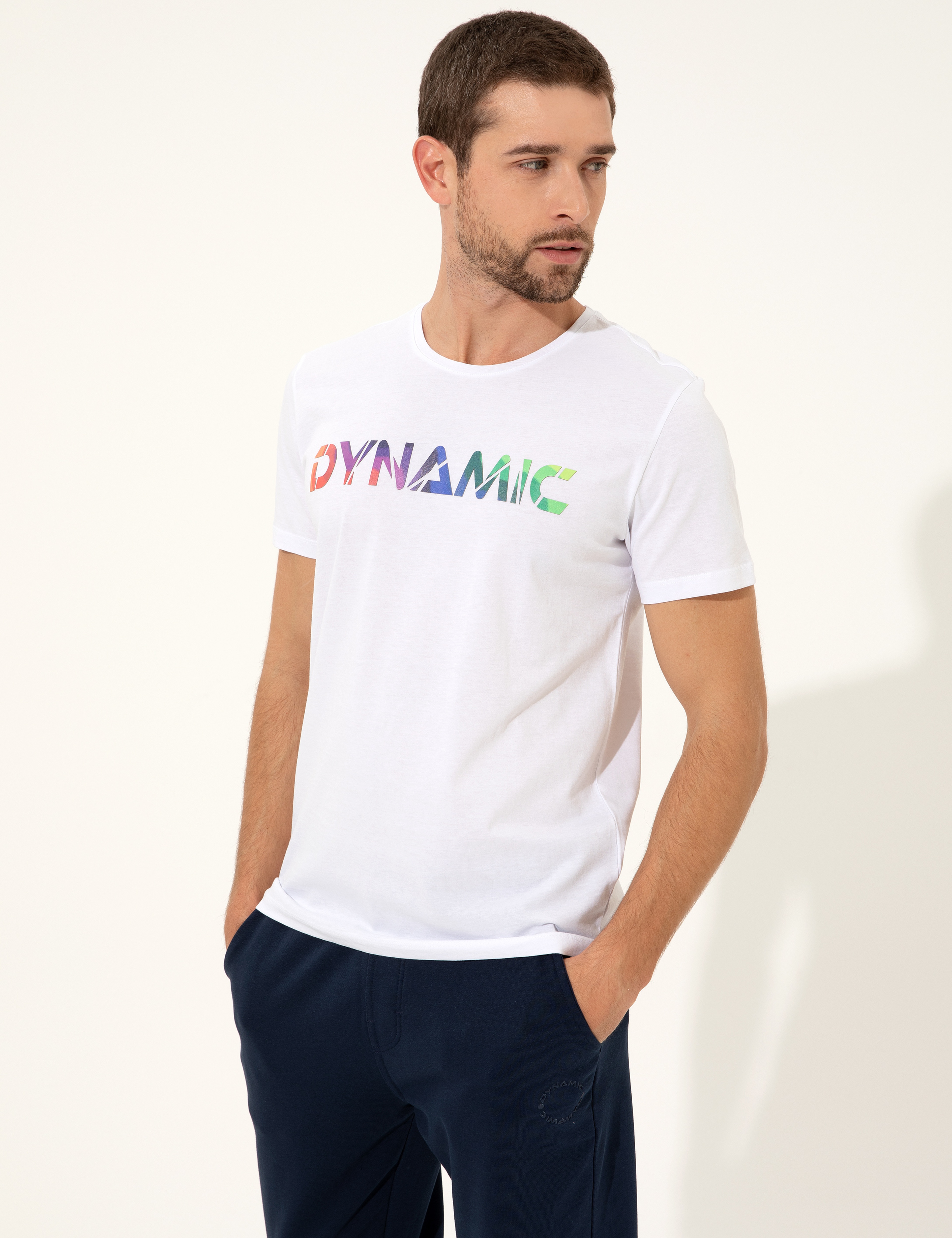 Beyaz Slim Fit Baskılı Bisiklet Yaka Tişört