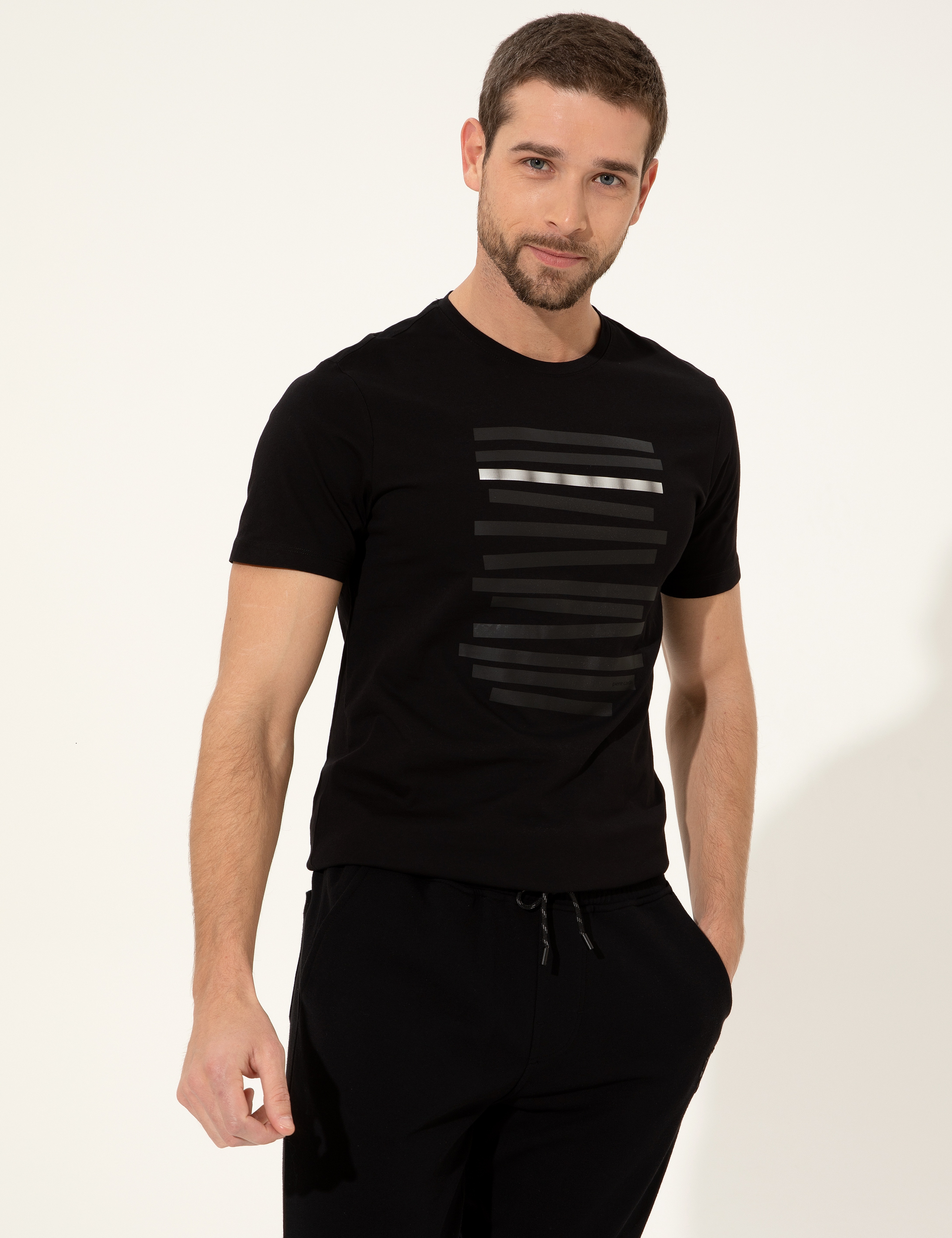 Siyah Slim Fit Bisiklet Yaka Tişört - Image 4