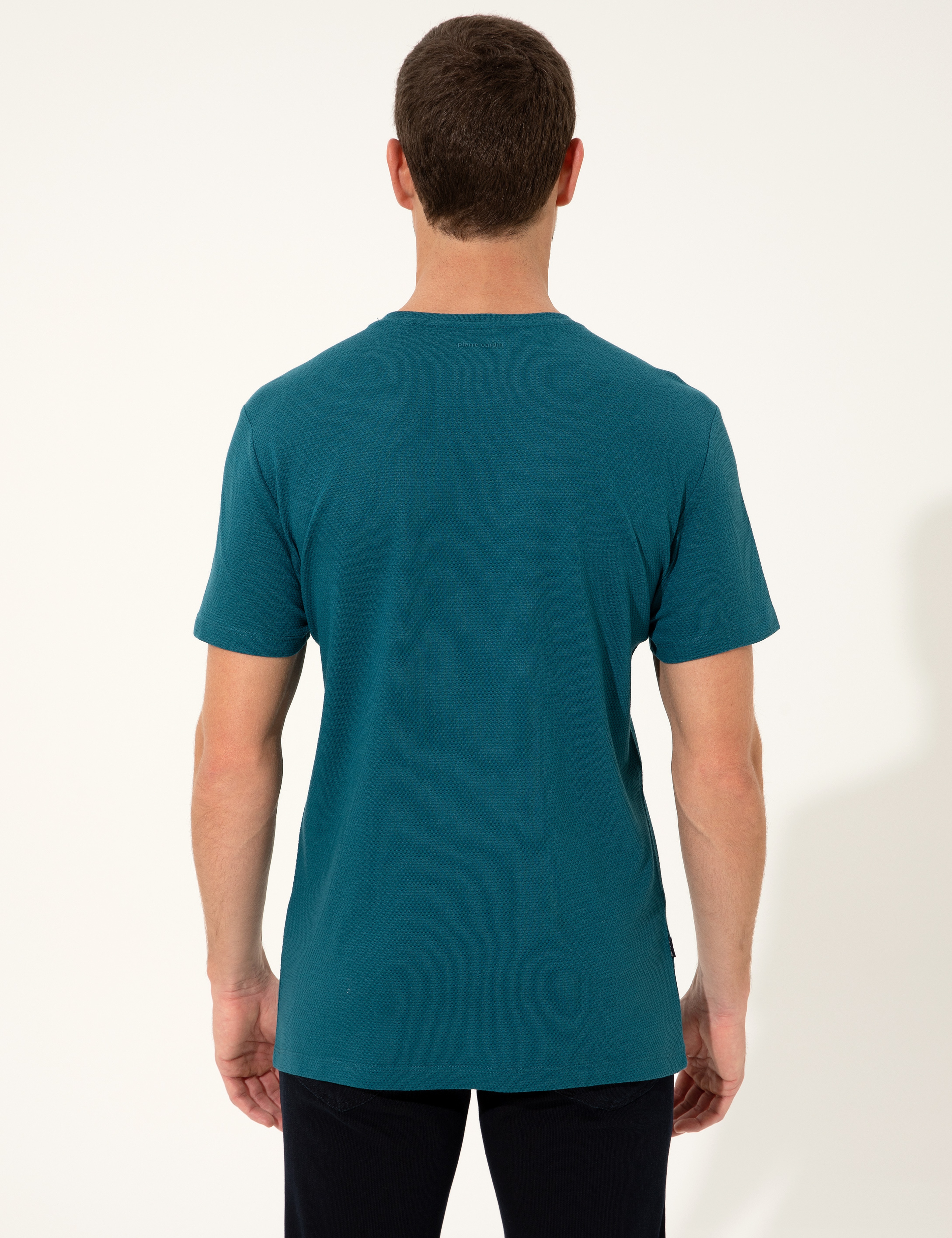 Zümrüt Slim Fit Bisiklet Yaka Tişört