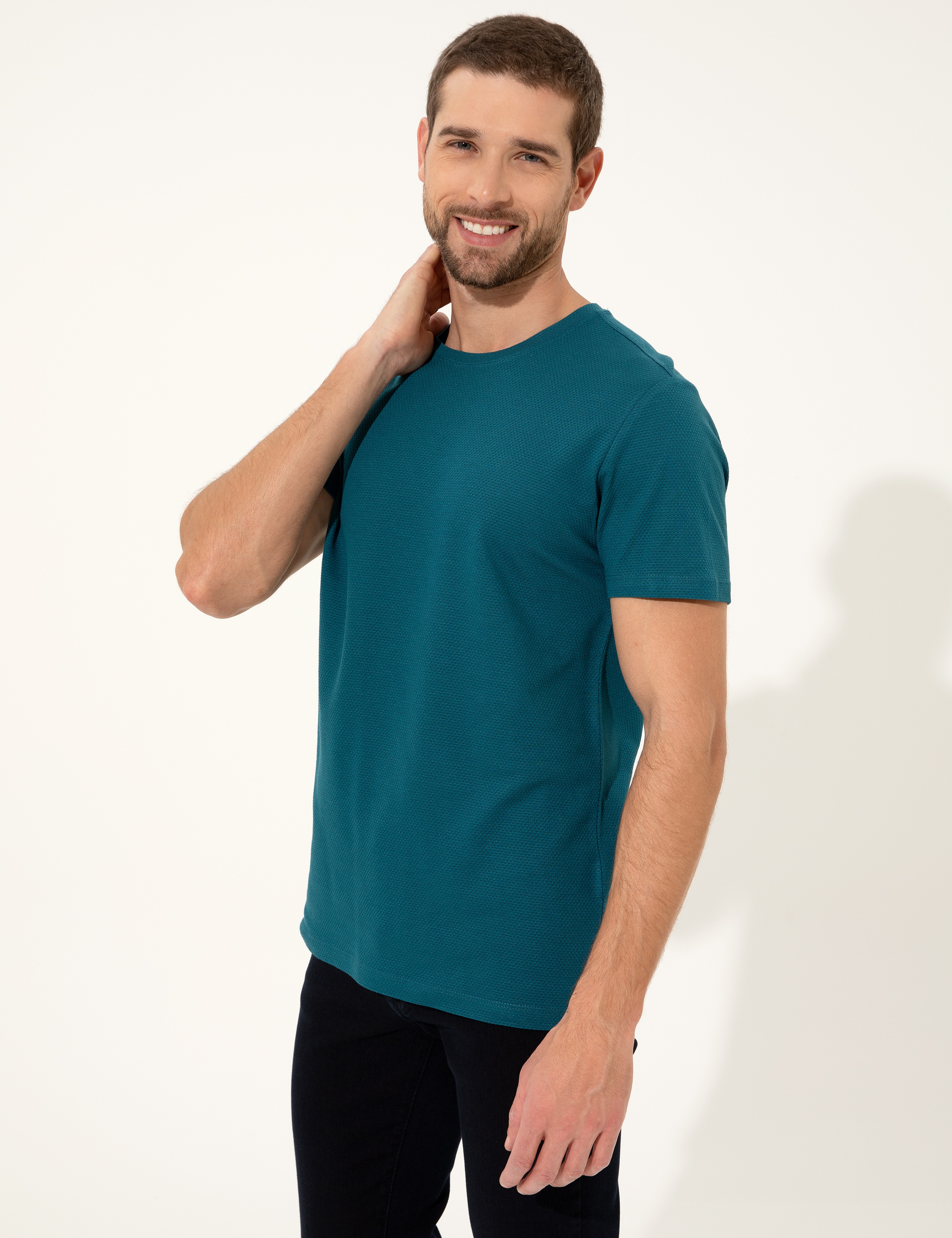 Zümrüt Slim Fit Bisiklet Yaka Tişört - Image 2