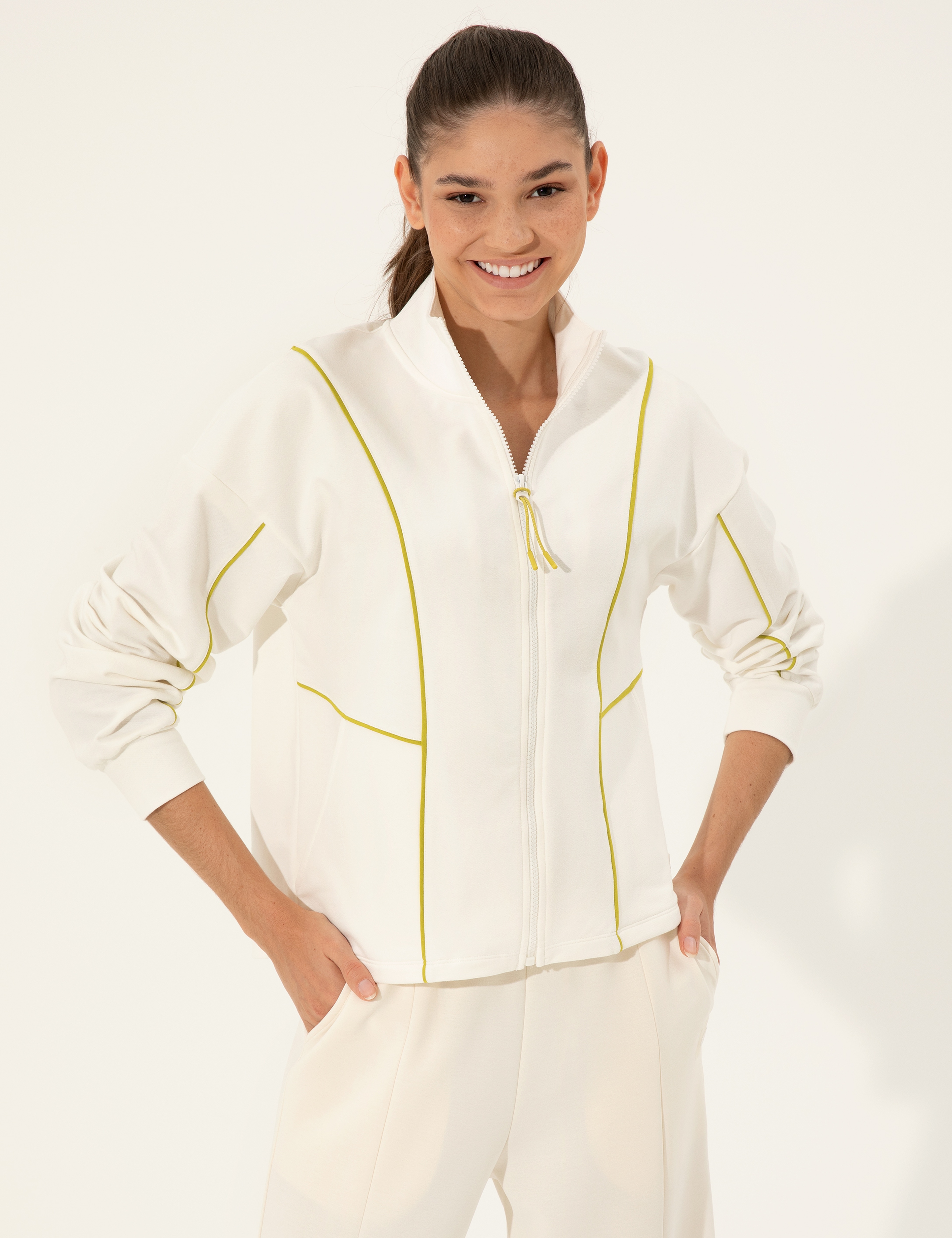 Ekru Comfort Fit Fermuarlı Sweatshirt