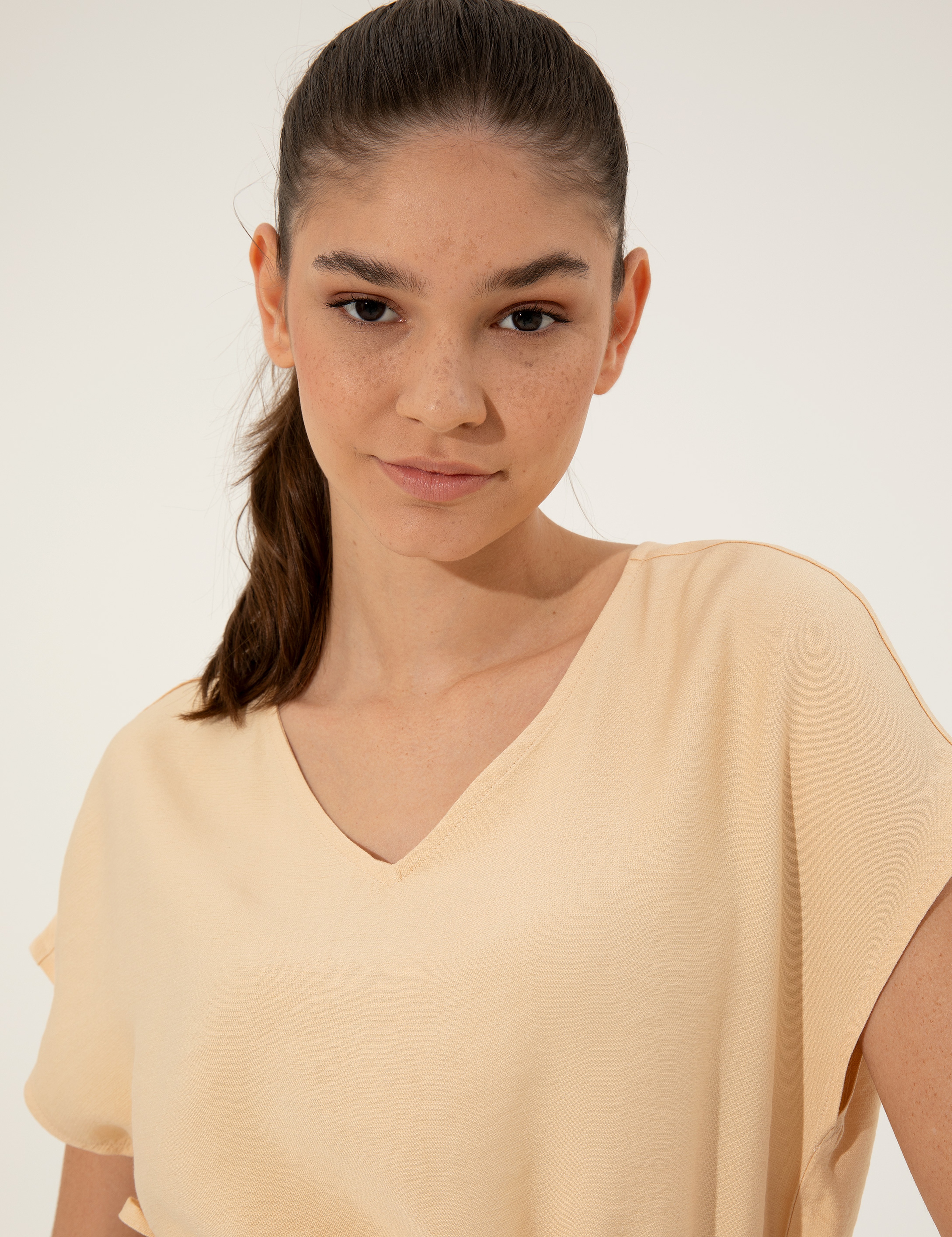 Bej Comfort Fit Kısa Kollu Bluz