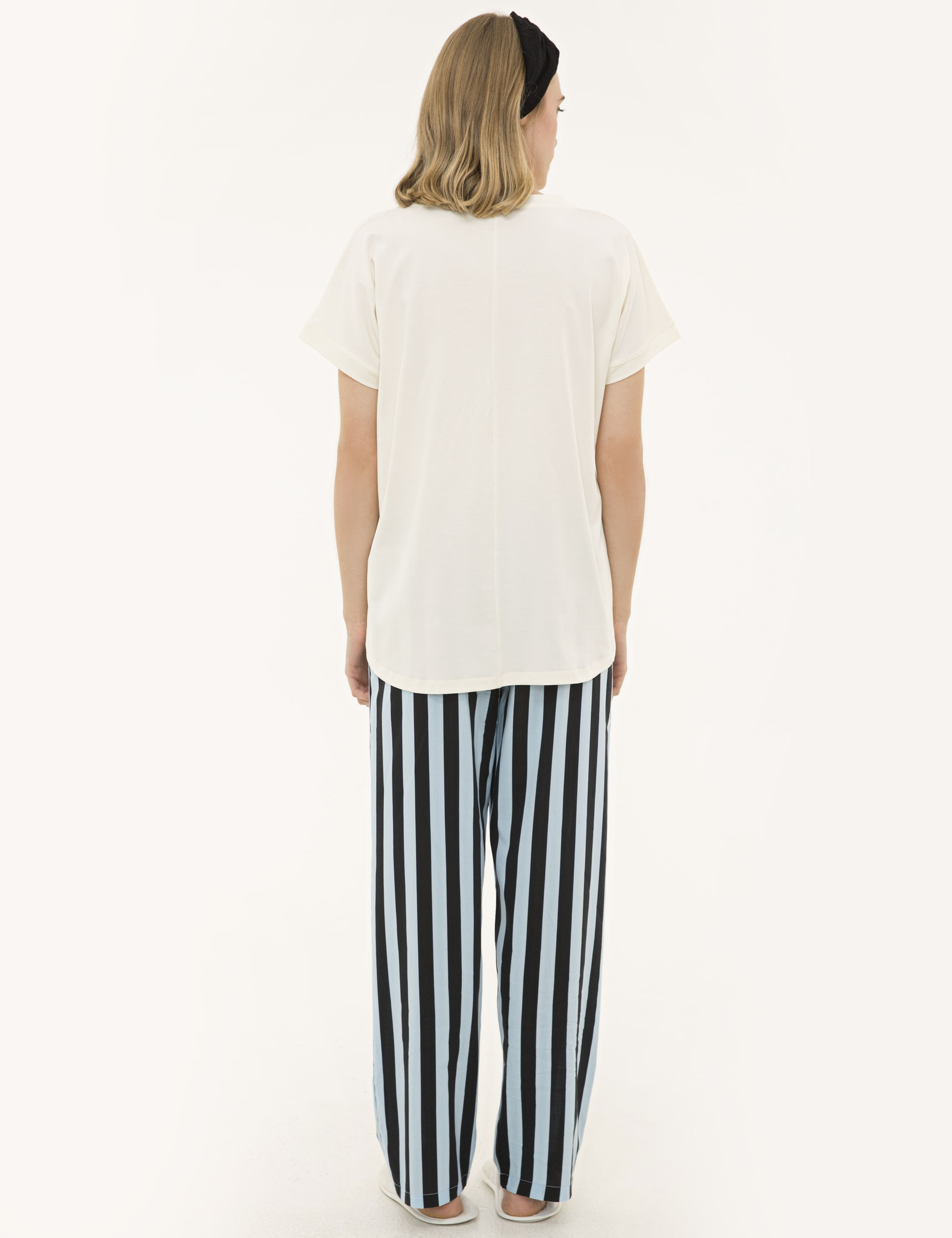 Ekru Pijama Takımı