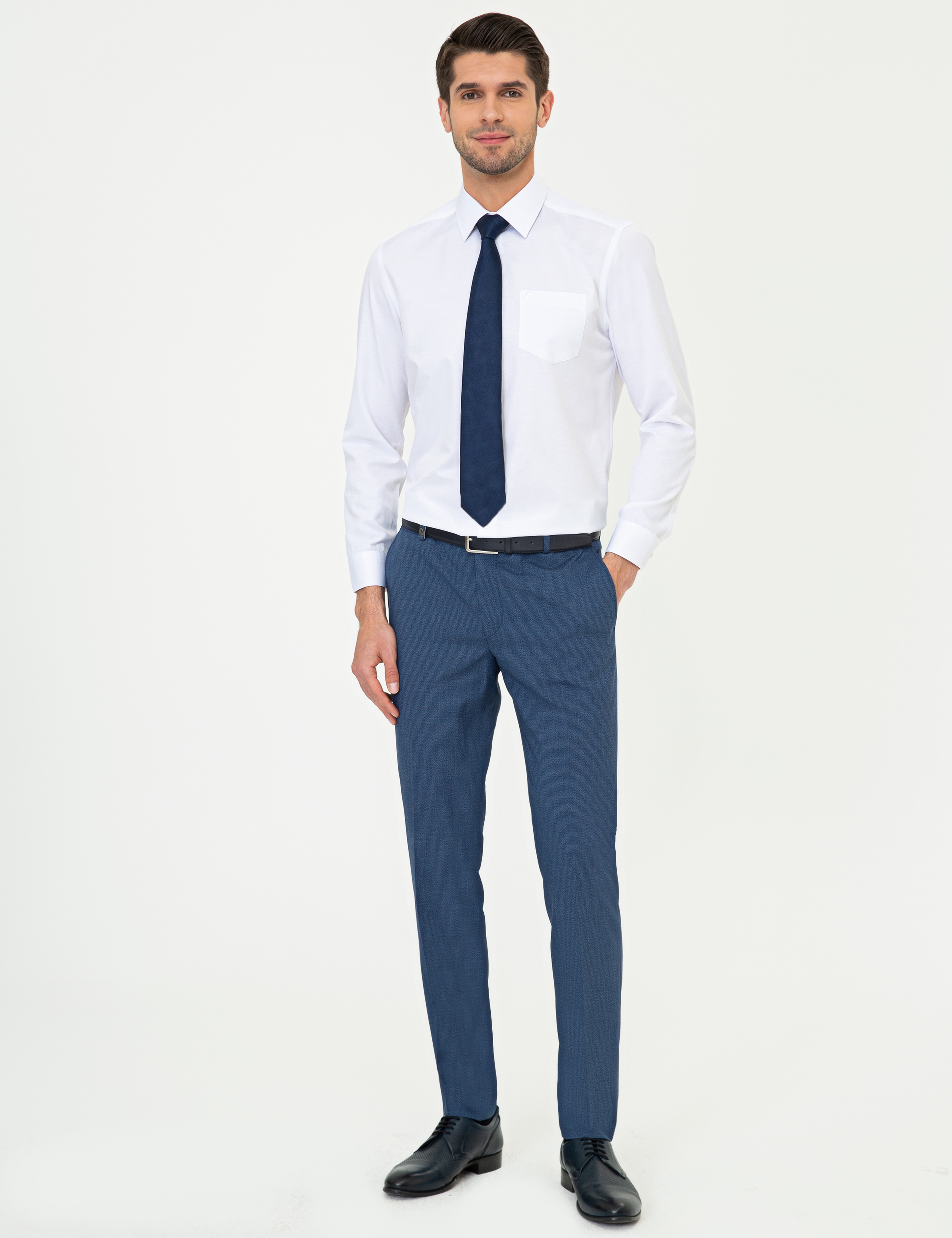 Beyaz Regular Fit Uzun Kollu Klasik Gömlek - Image 4