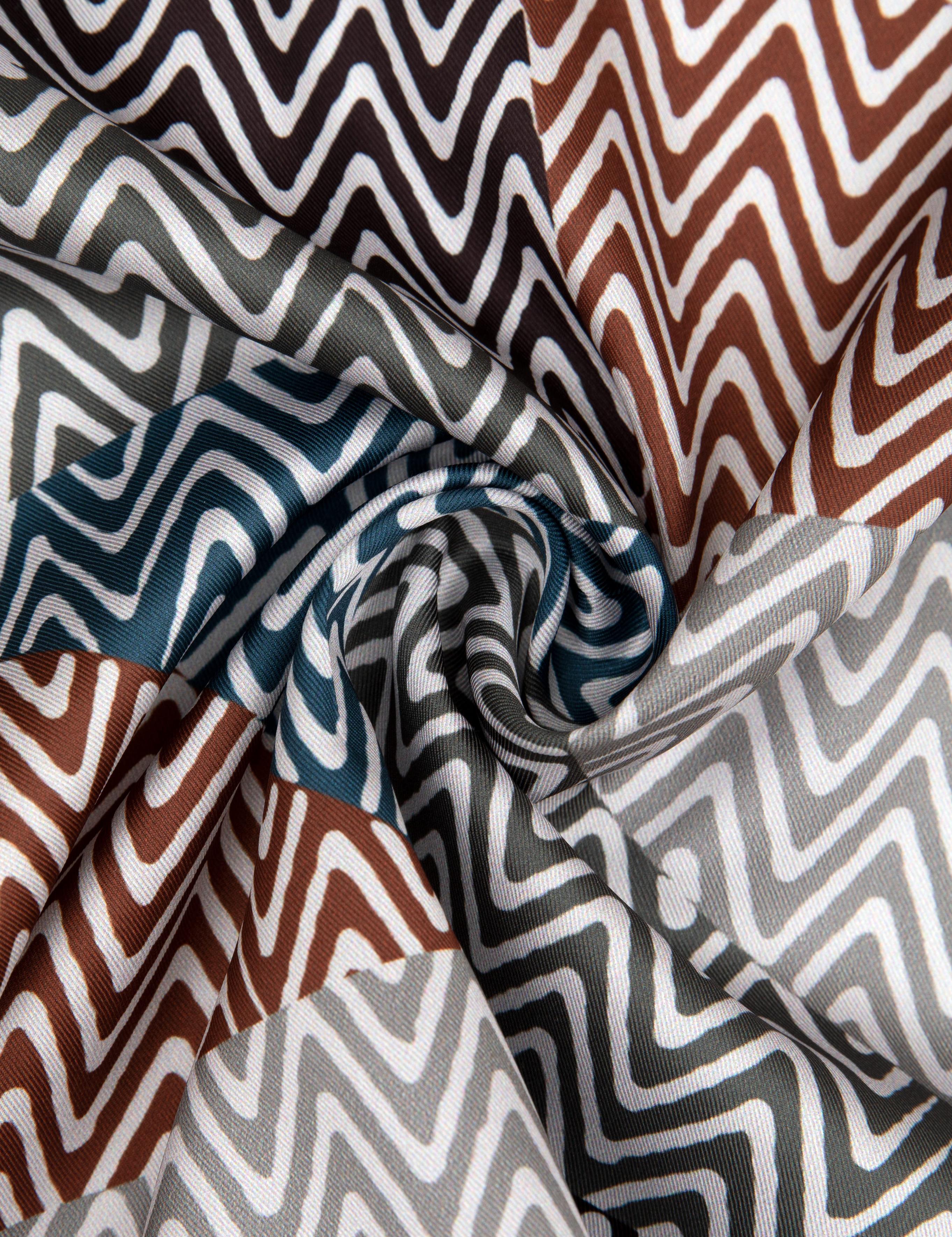 Siyah Desenli Mendil