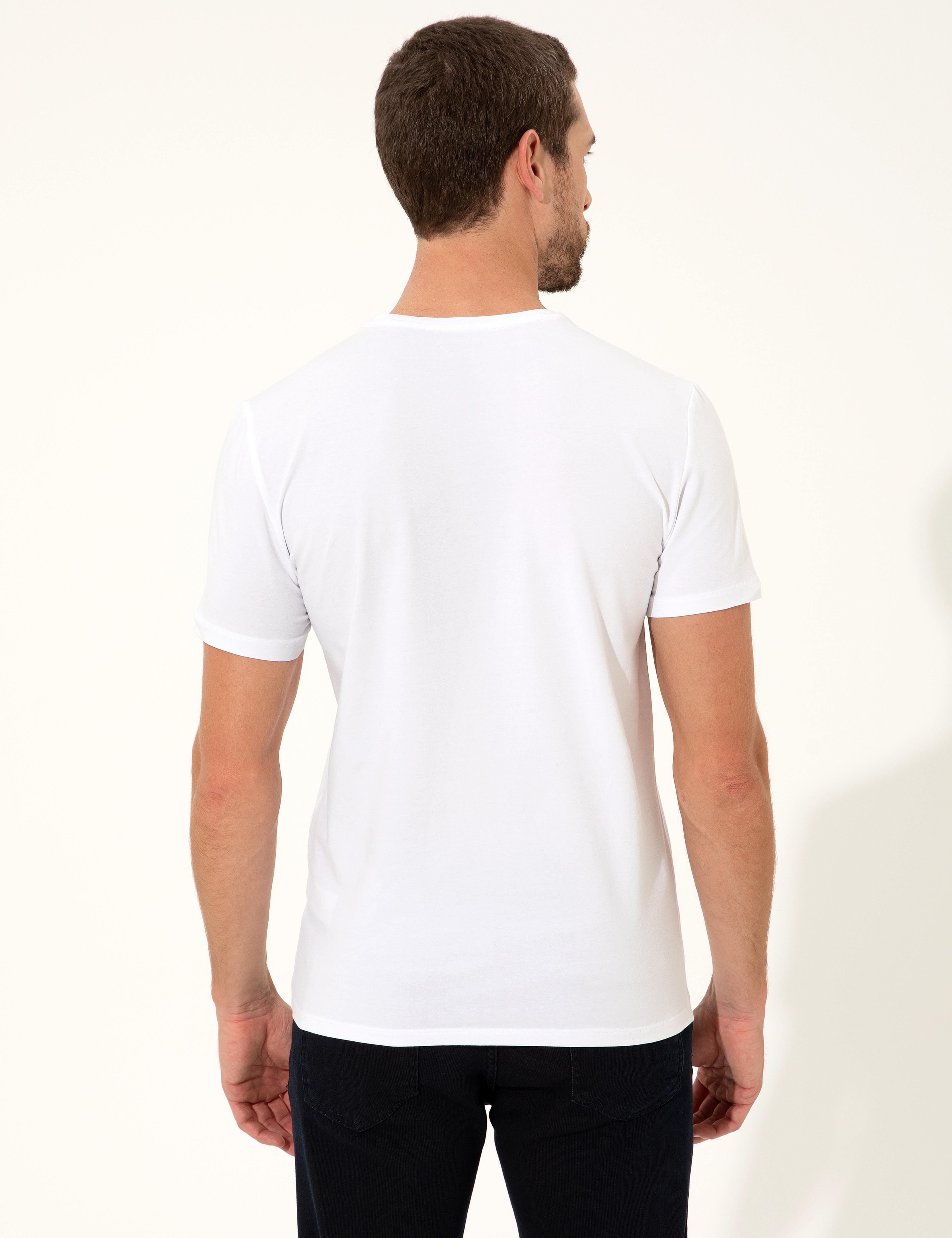 Beyaz Slim Fit Bisiklet Yaka Basic Tişört - Image 5