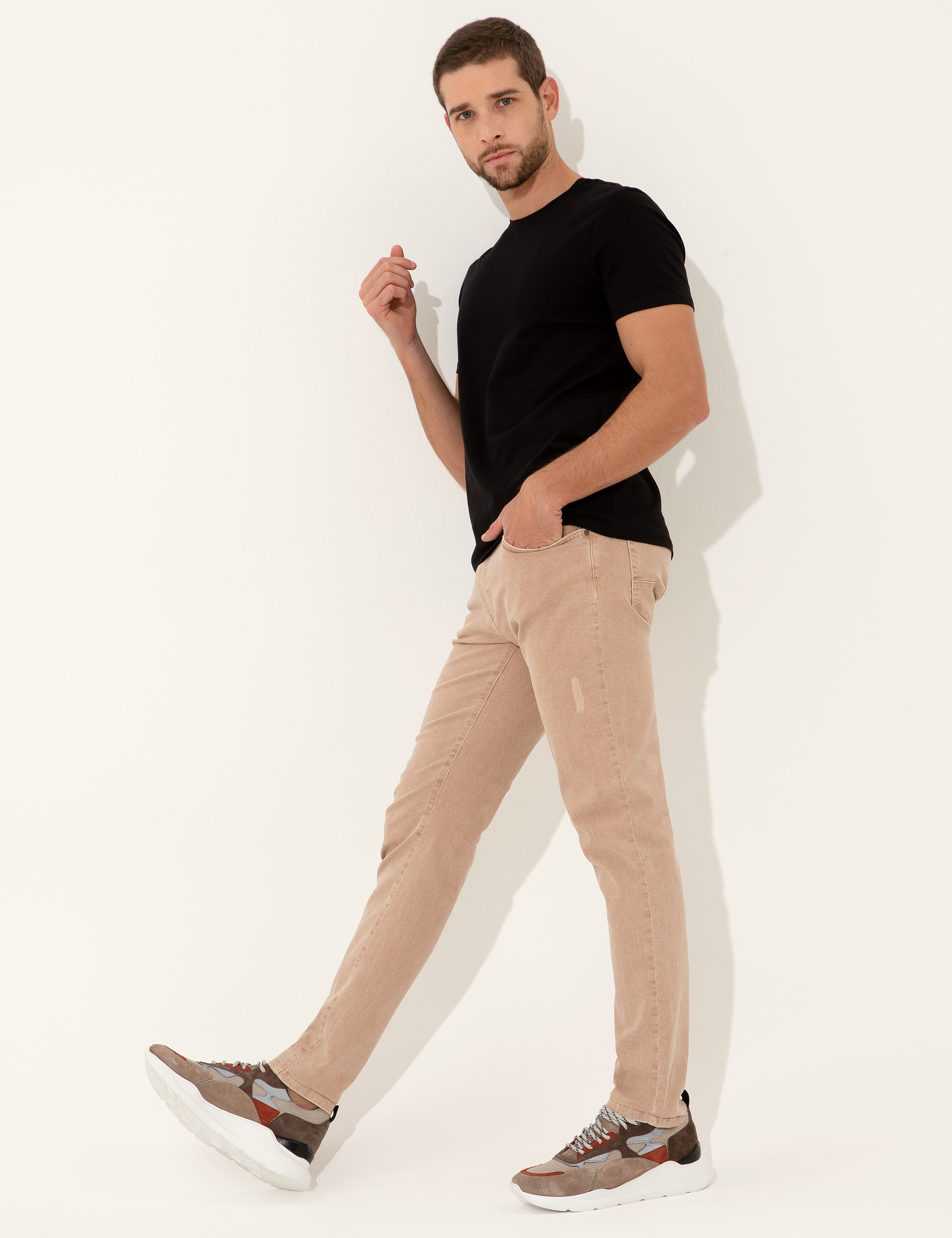 Siyah Slim Fit Bisiklet Yaka Basic Tişört