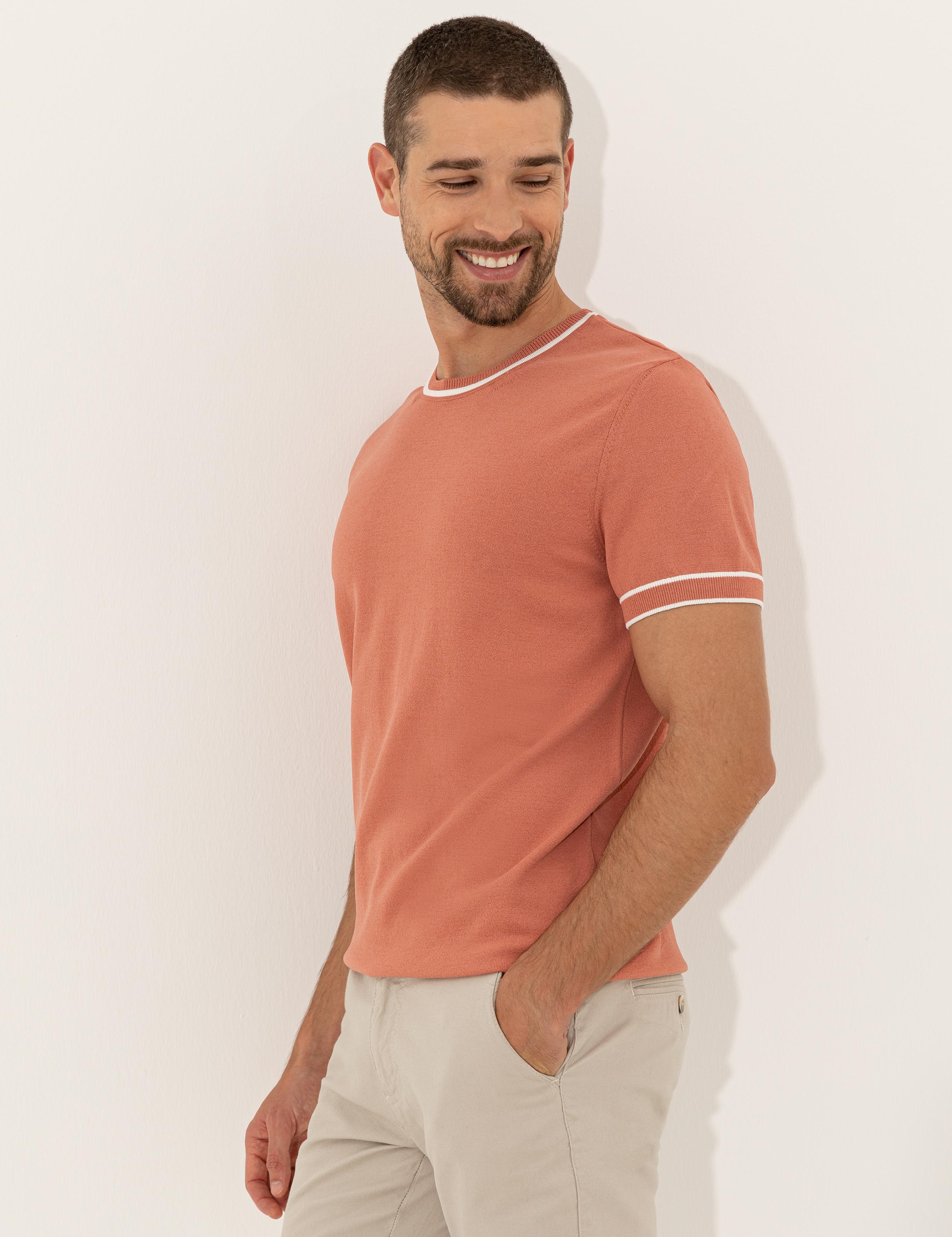 Pembe Slim Fit Bisiklet Yaka Triko Tişört