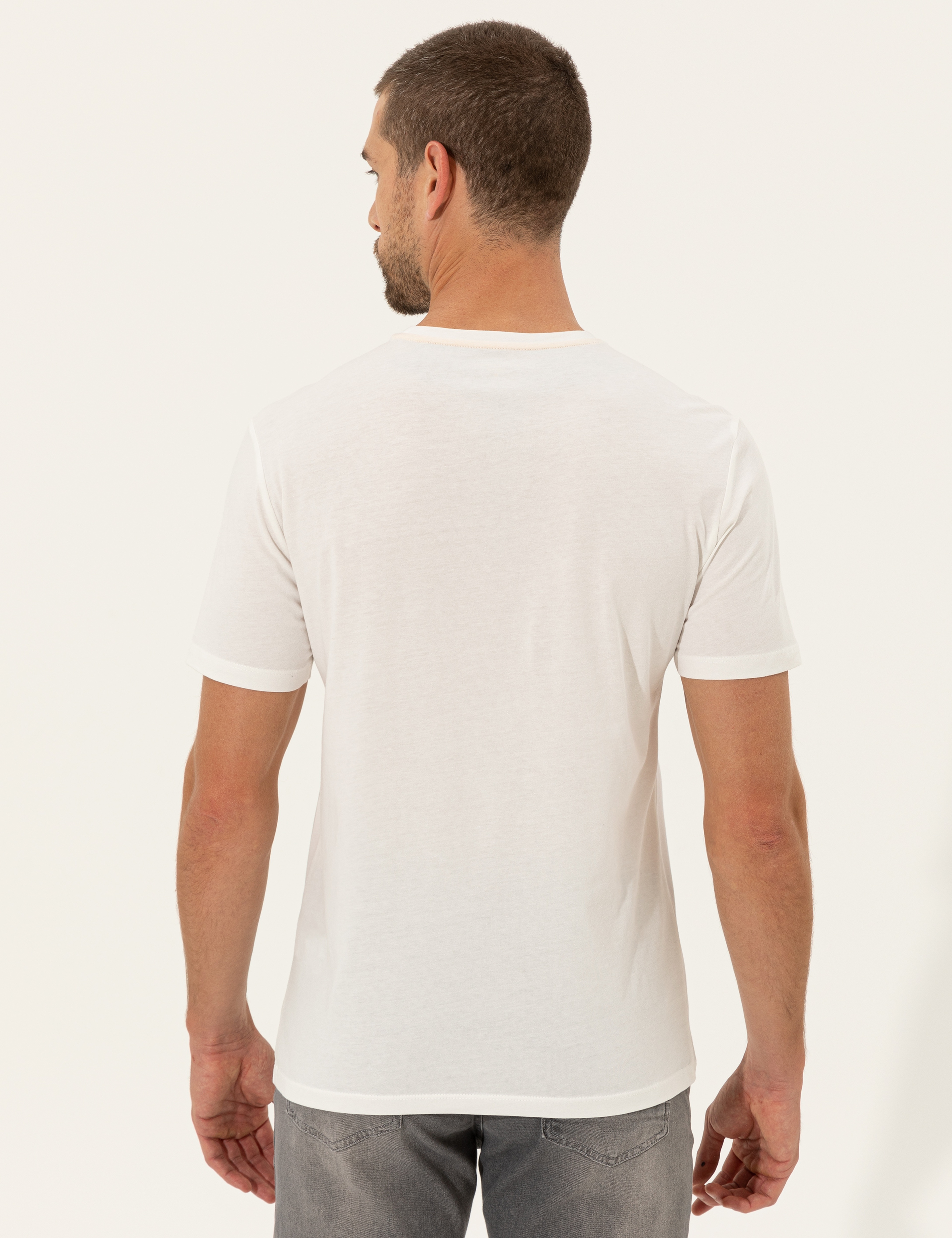 Ecru Slim Fit Bisiklet Yaka Tişört