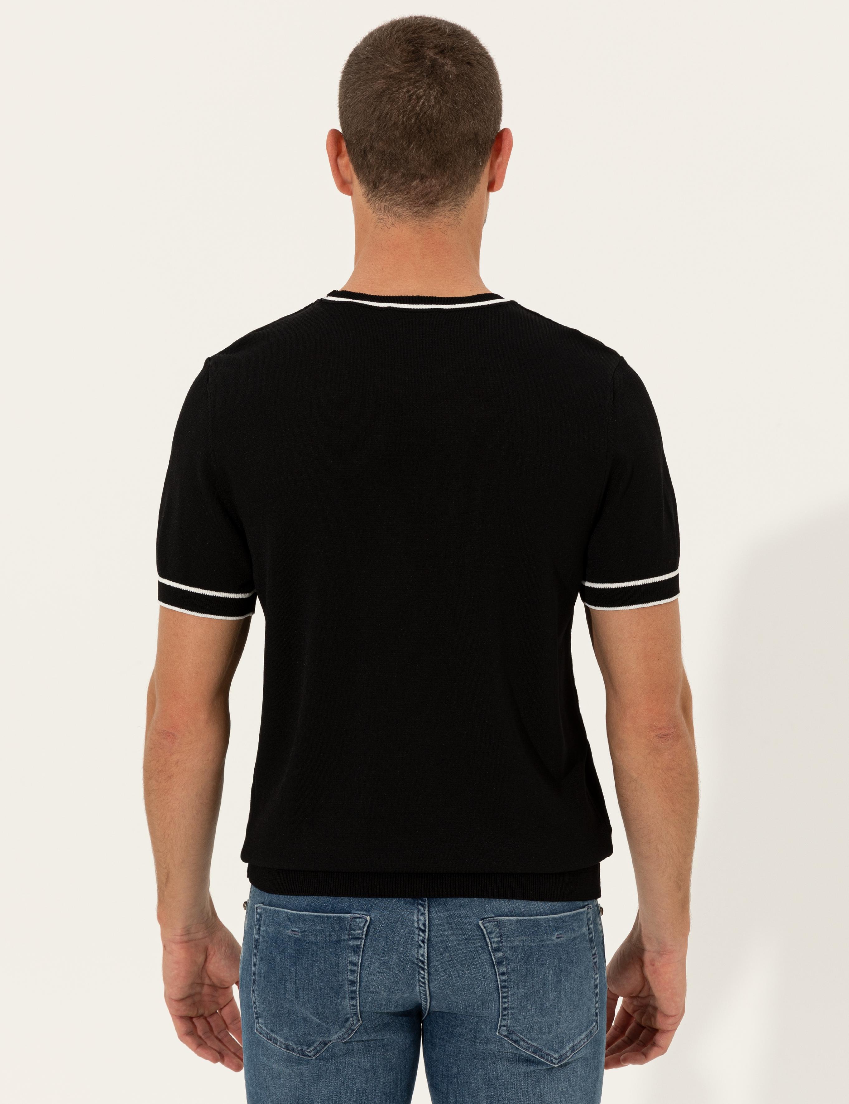 Siyah Slim Fit Bisiklet Yaka Triko Tişört