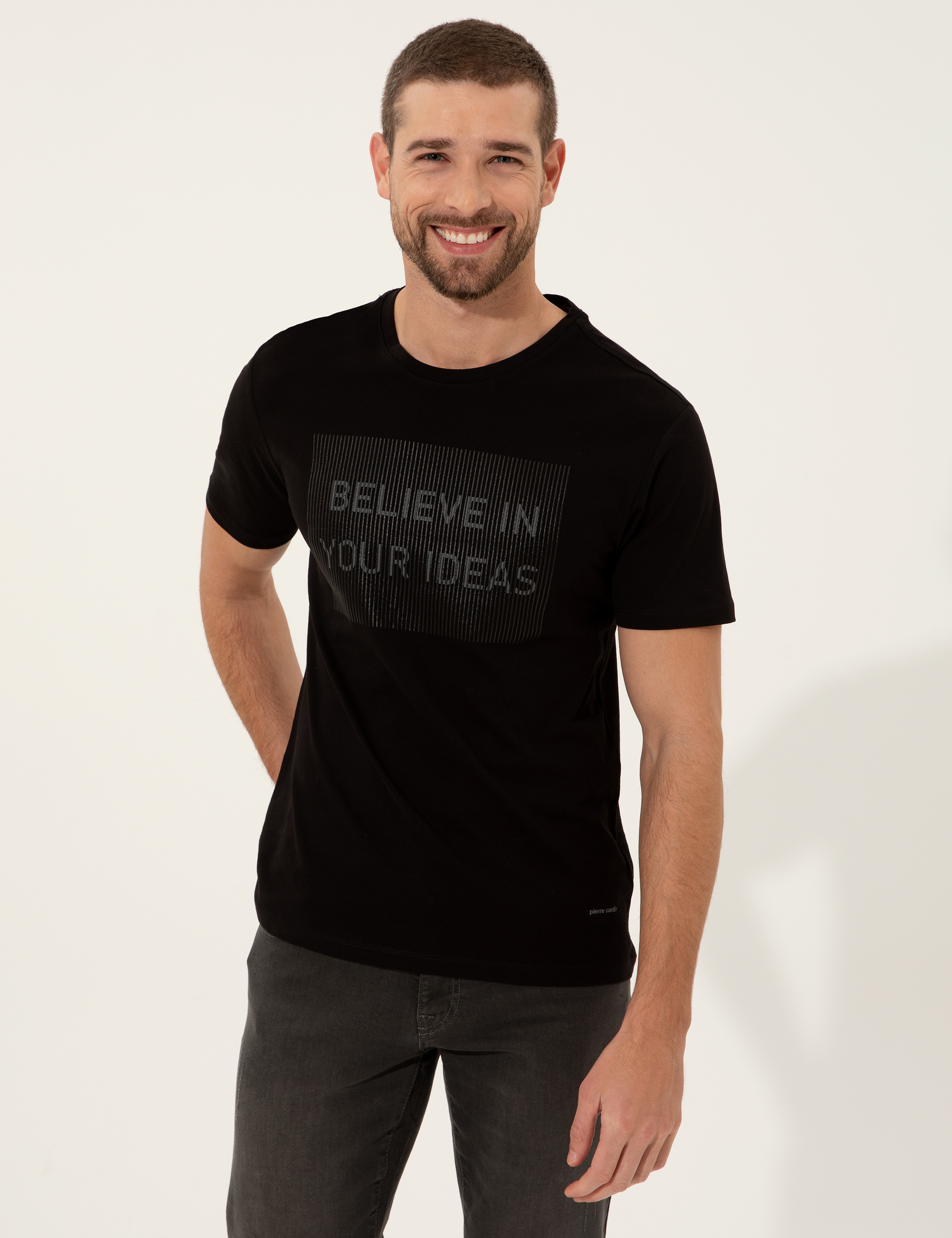 Siyah Slim Fit Baskılı Bisiklet Yaka Tişört