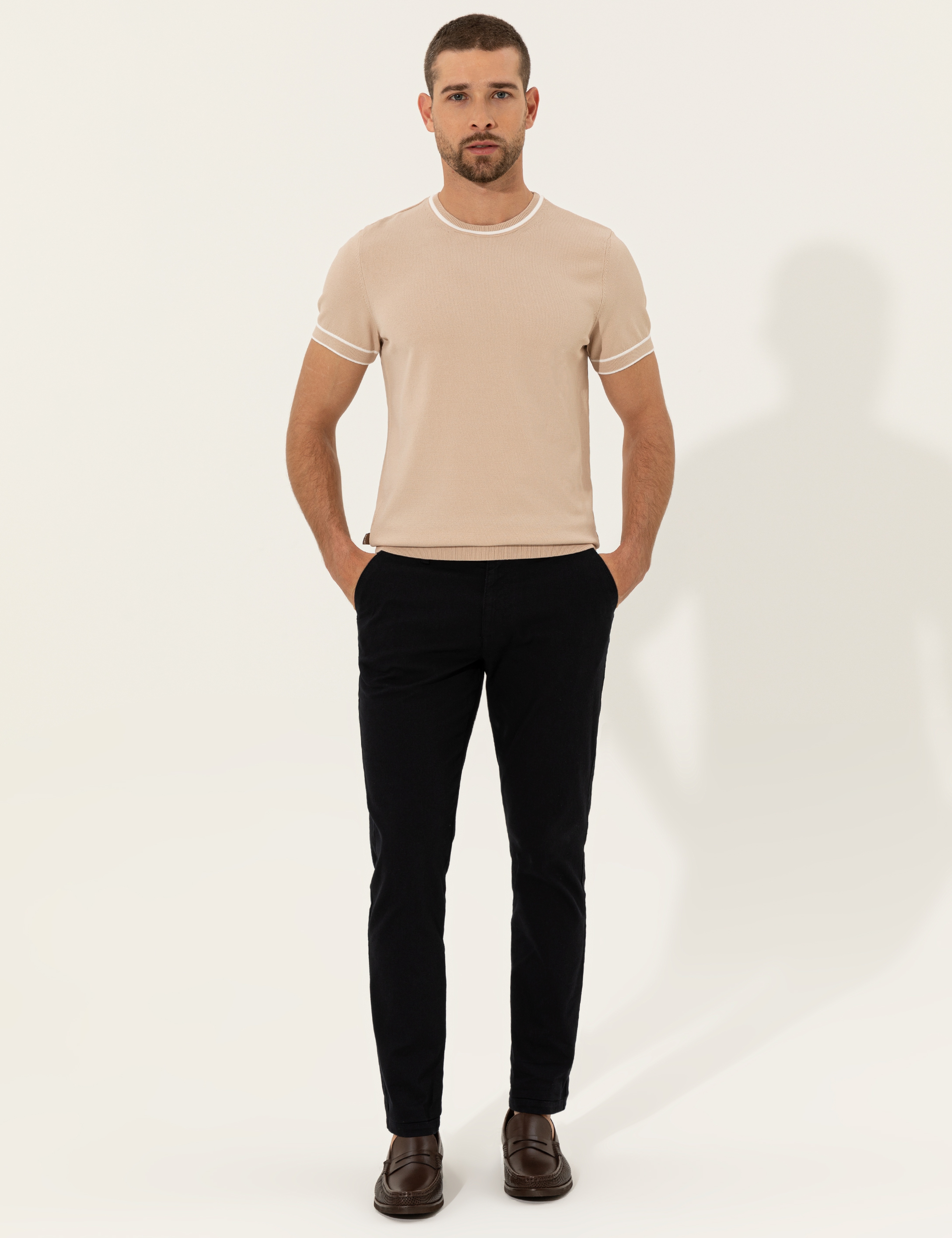 Bej Slim Fit Bisiklet Yaka Triko Tişört