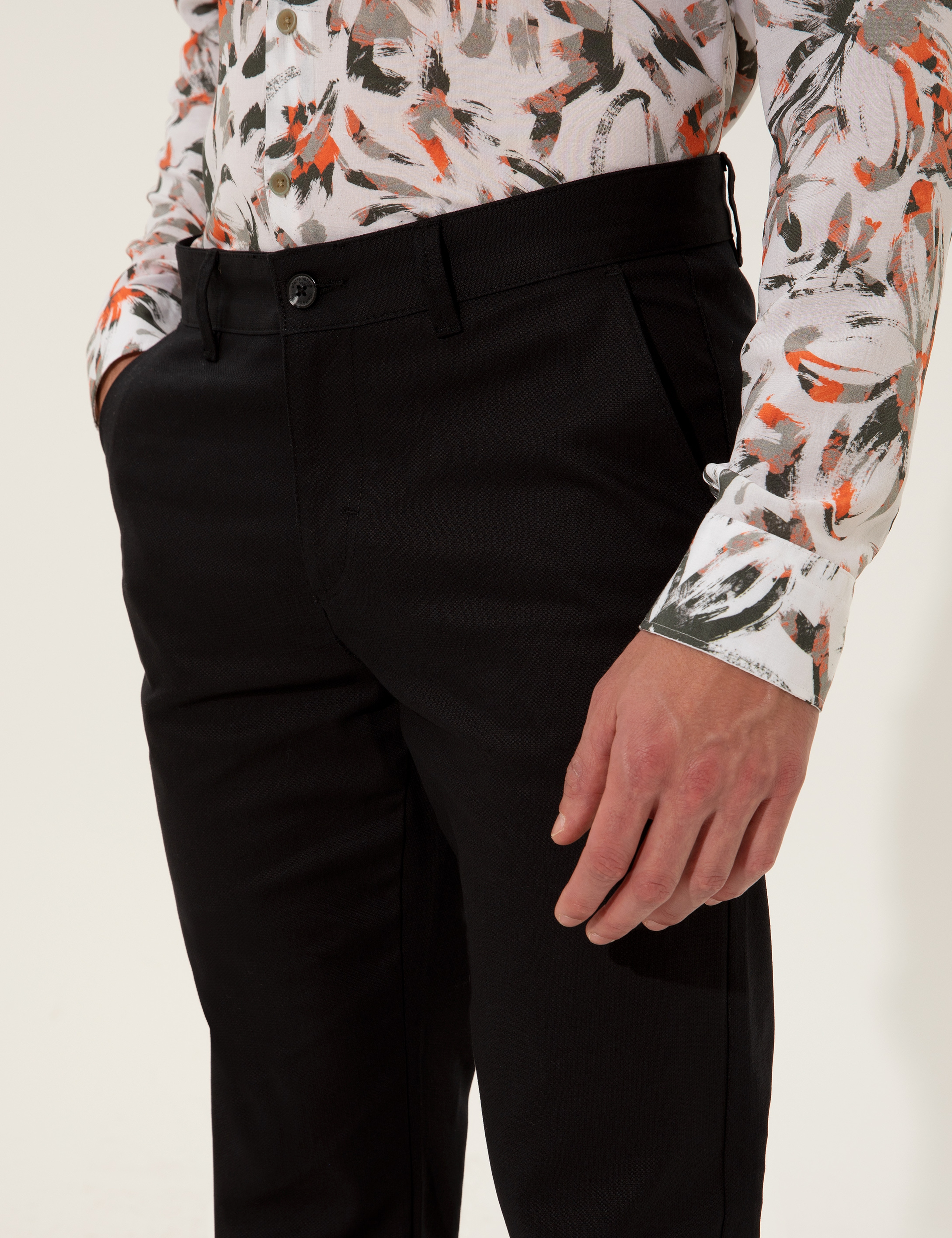 Siyah Regular Fit Kanvas Pantolon