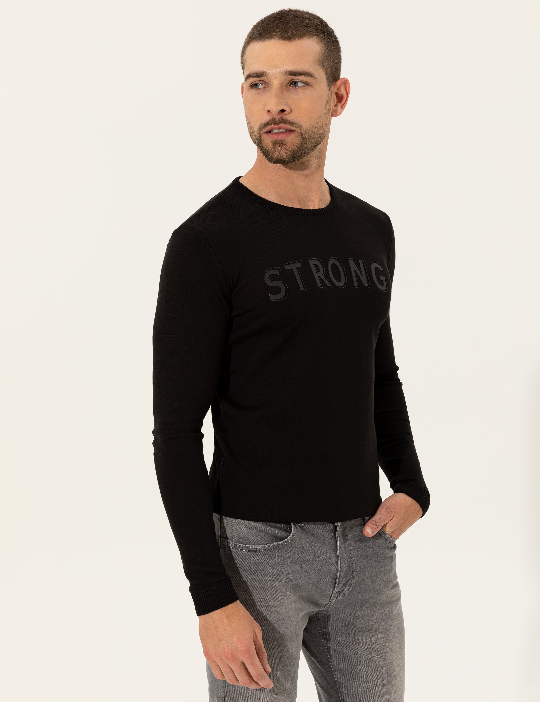 Siyah Slim Fit Bisiklet Yaka Triko Kazak