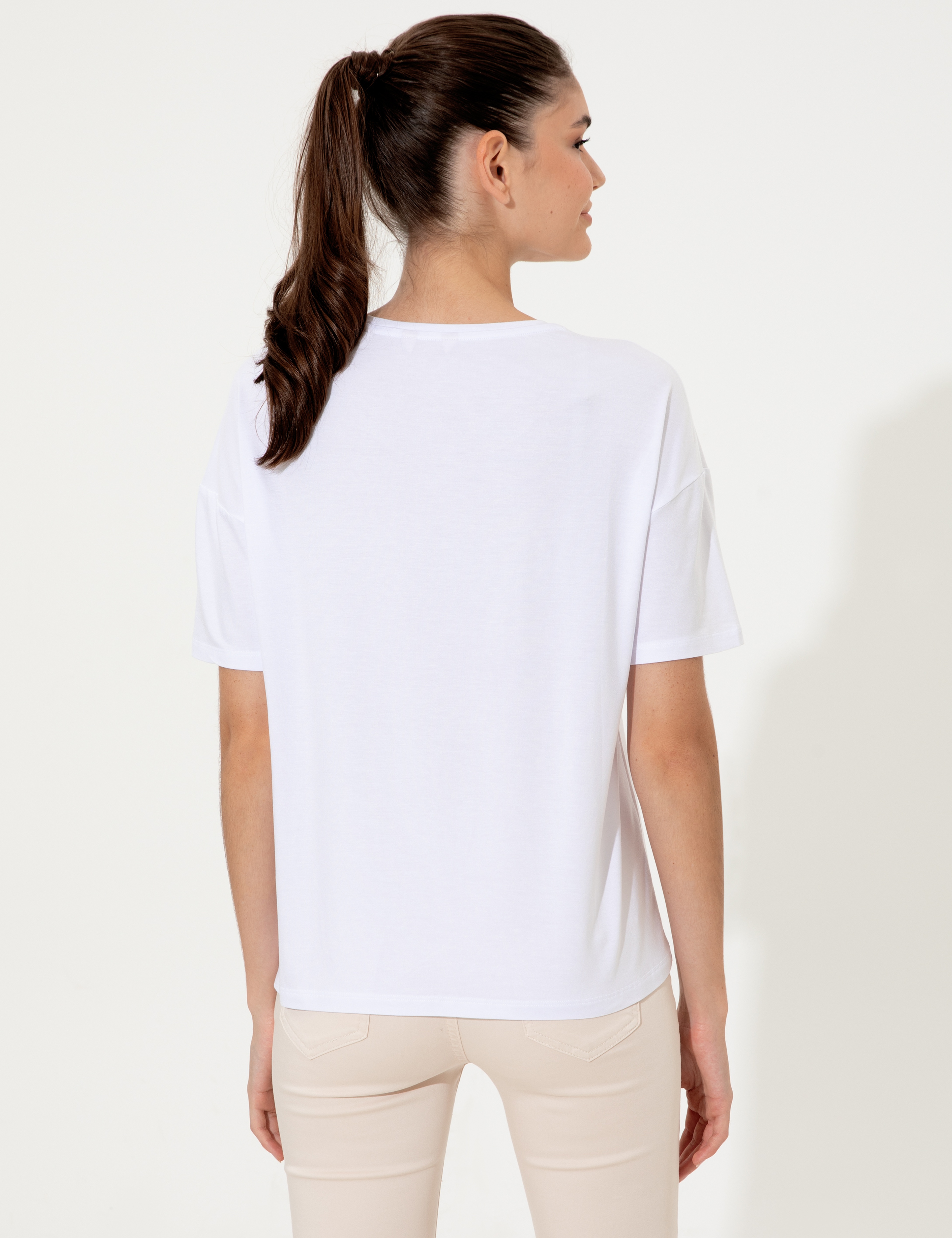 Beyaz Regular Fit Tişört - Image 5
