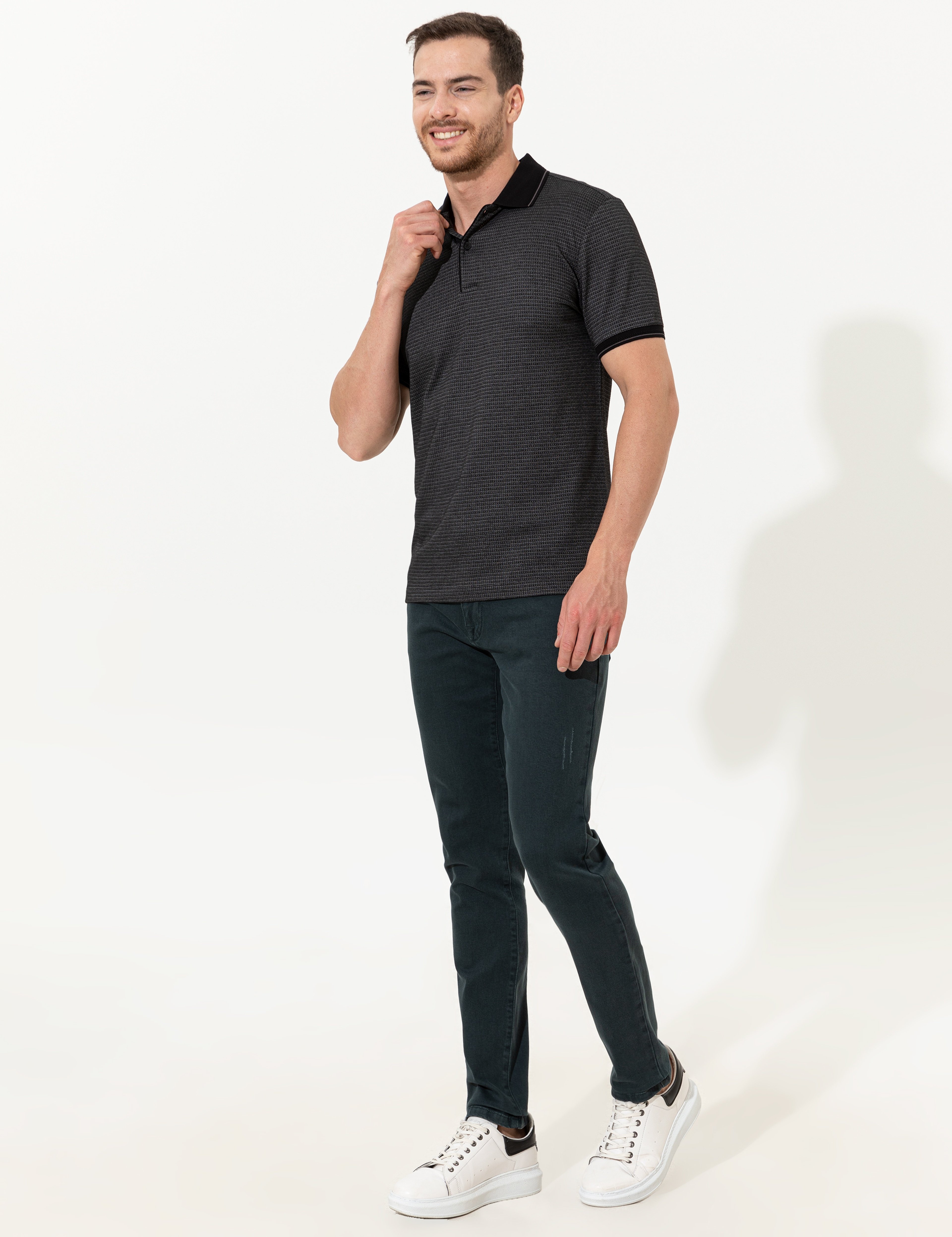 Siyah Slim Fit Dokulu Düğmeli Polo Yaka Tişört - Image 4