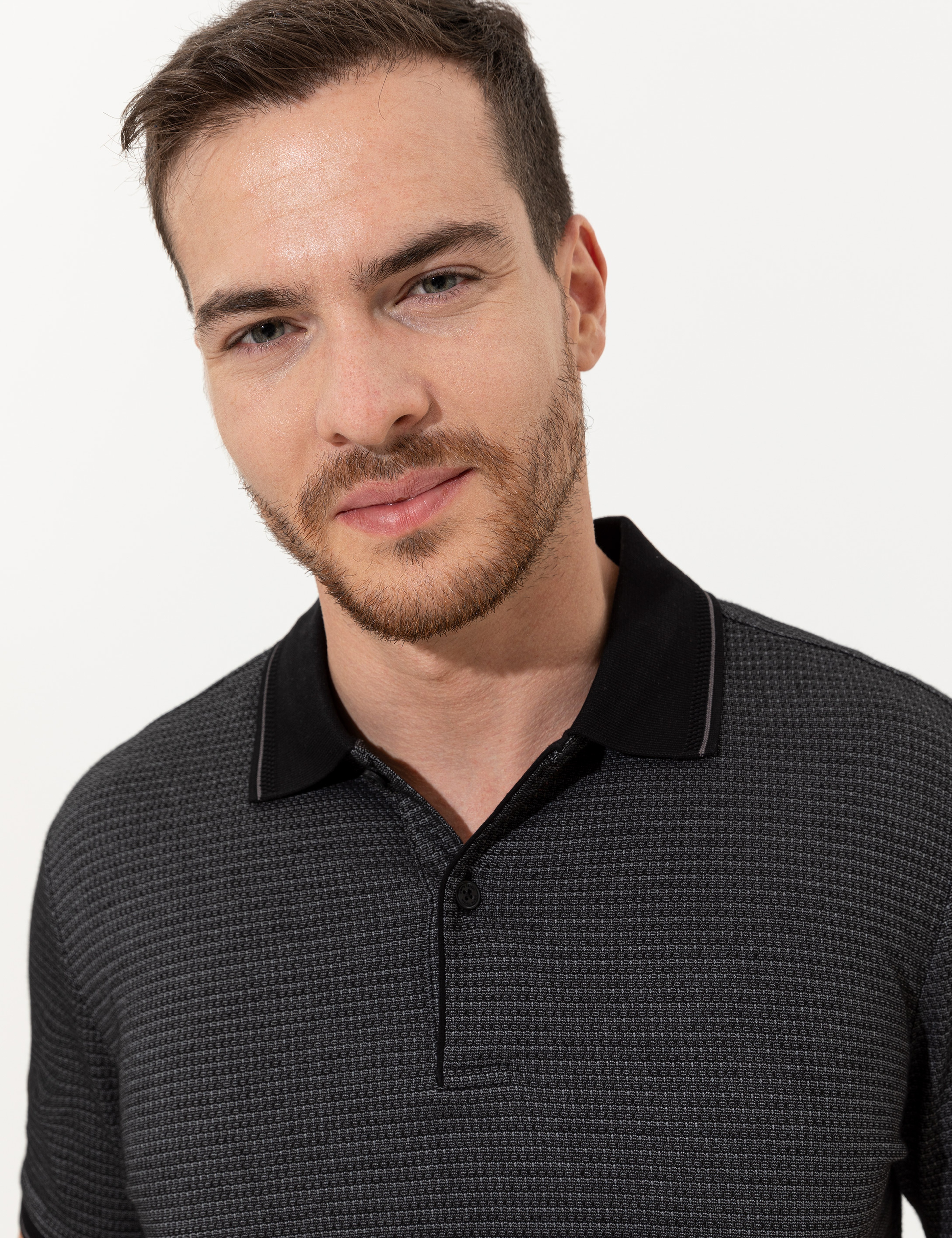 Siyah Slim Fit Dokulu Düğmeli Polo Yaka Tişört - Image 2