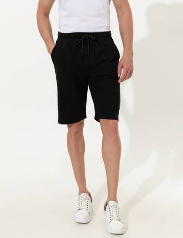 Siyah Slim Fit Örme Şort