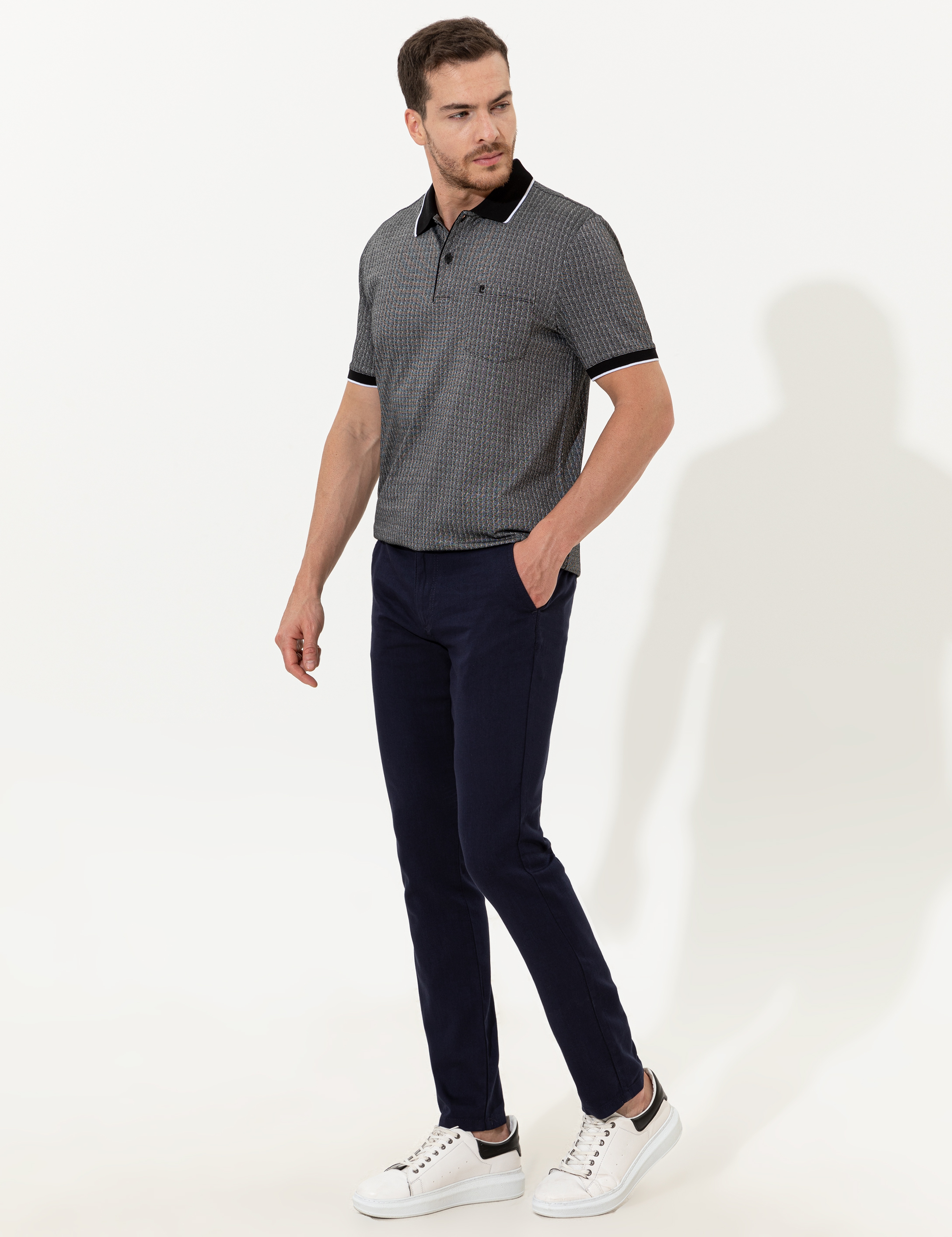 Siyah Regular Fit Polo Yaka Cepli Tişört - Image 4