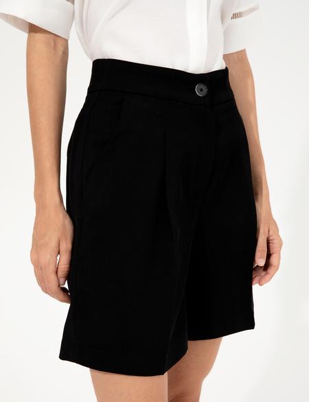 Siyah Yüksek Bel Kumaş Şort - 50252130002