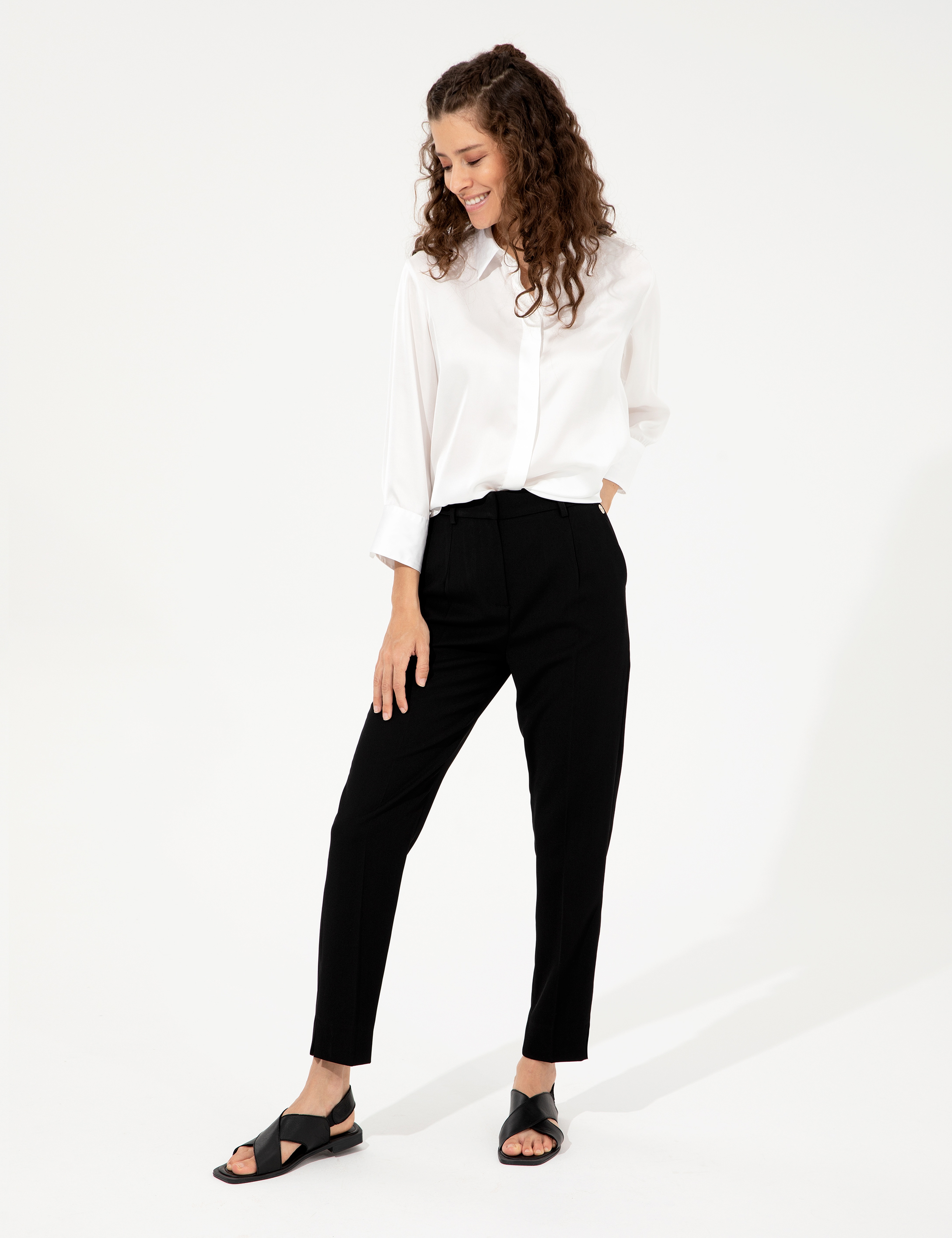 Siyah Oversize Kumaş Pantolon