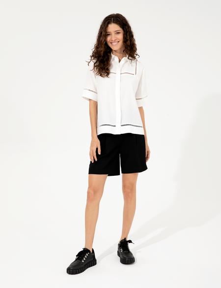 Beyaz Comfort Fit Kısa Kollu Gömlek - 50247444003