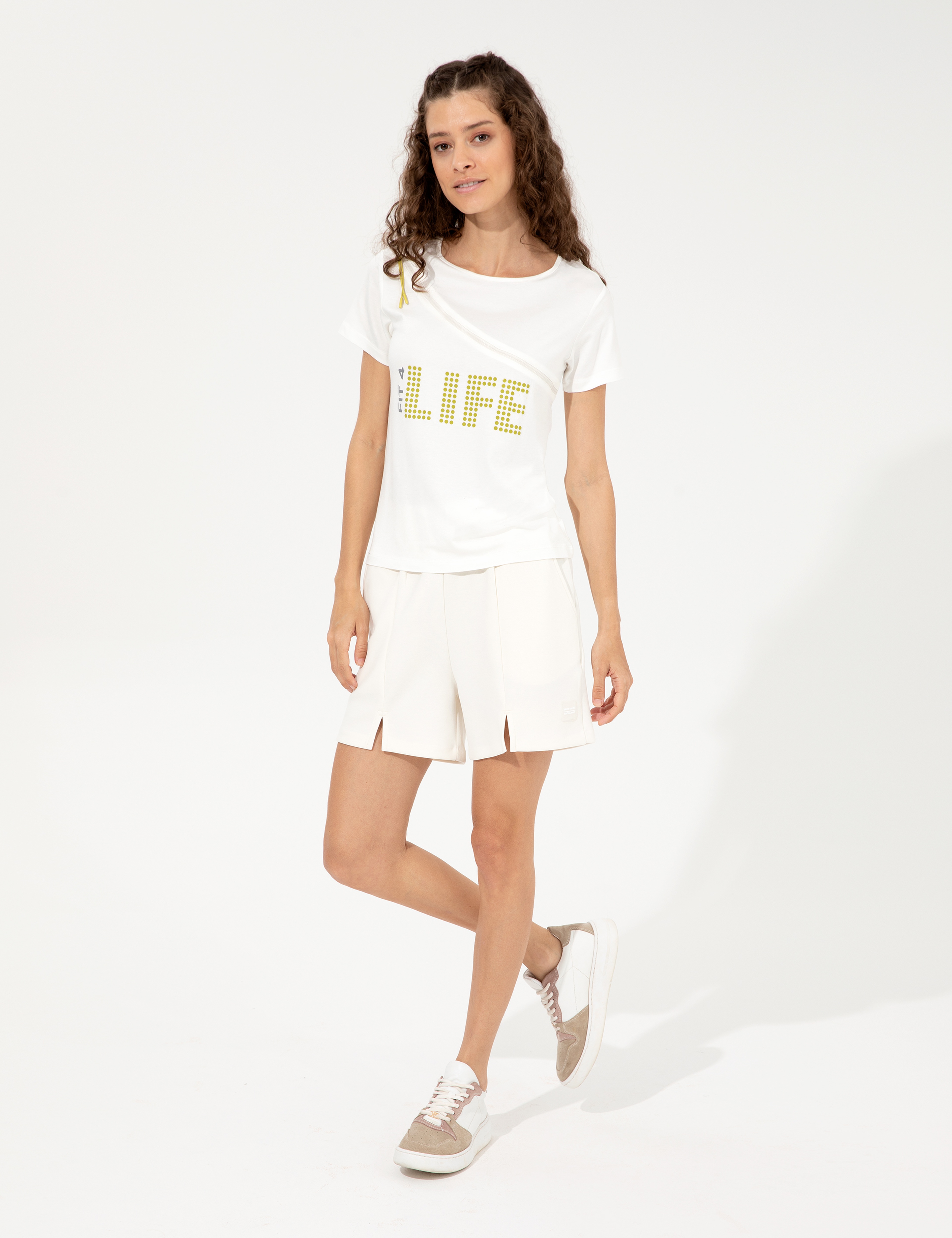 Ekru Slim Fit Tişört