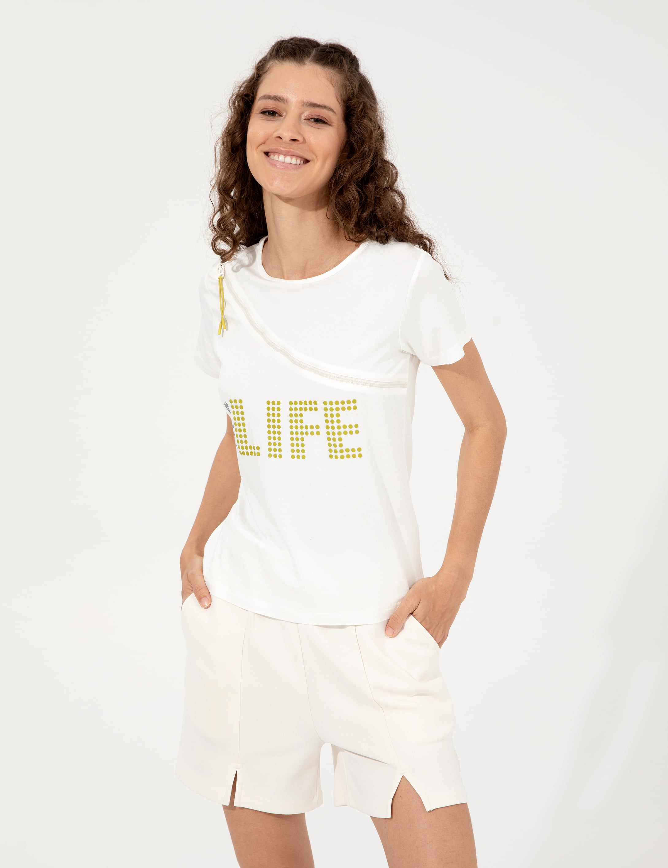 Ekru Slim Fit Tişört