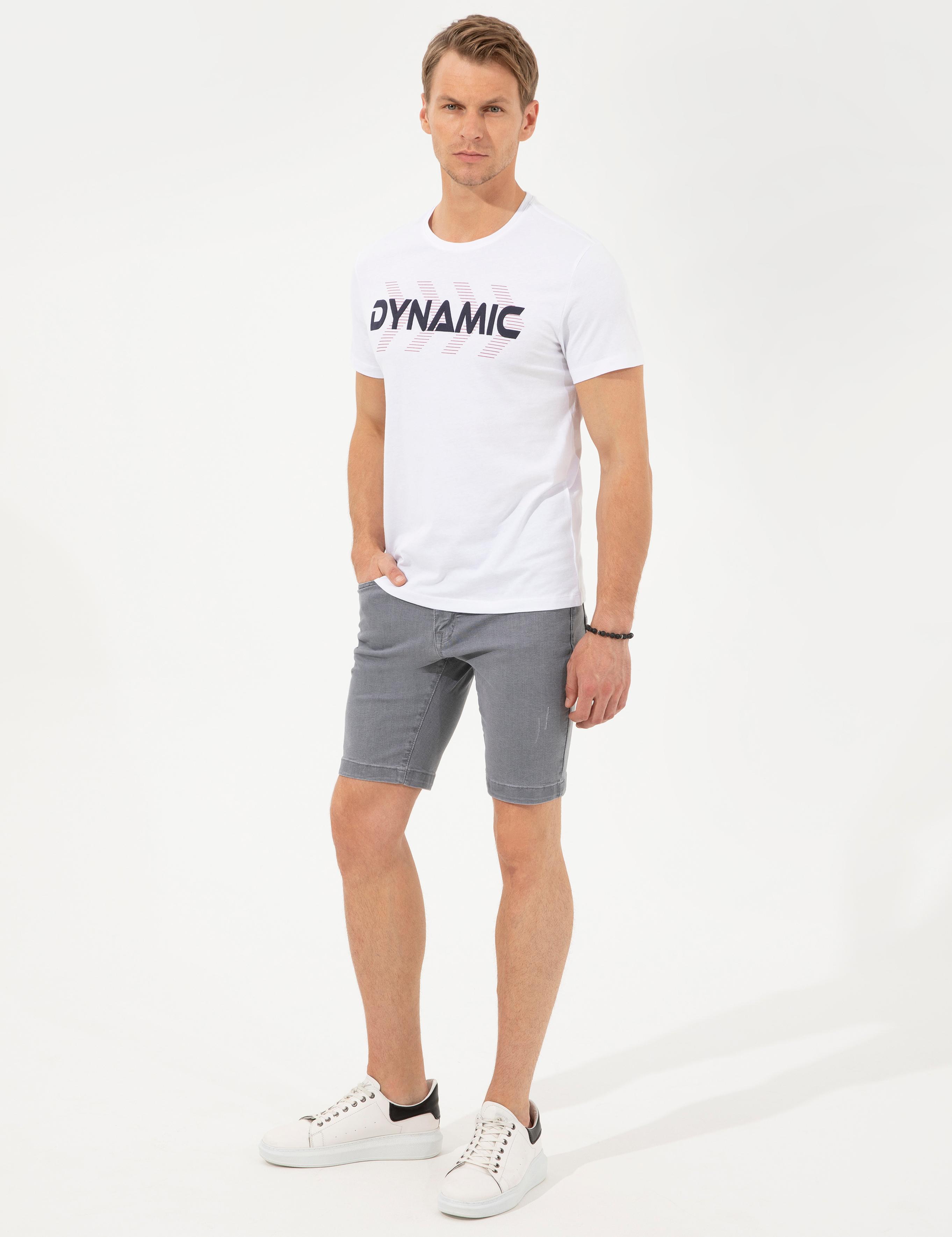 Beyaz Slim Fit Baskılı Bisiklet Yaka Tişört