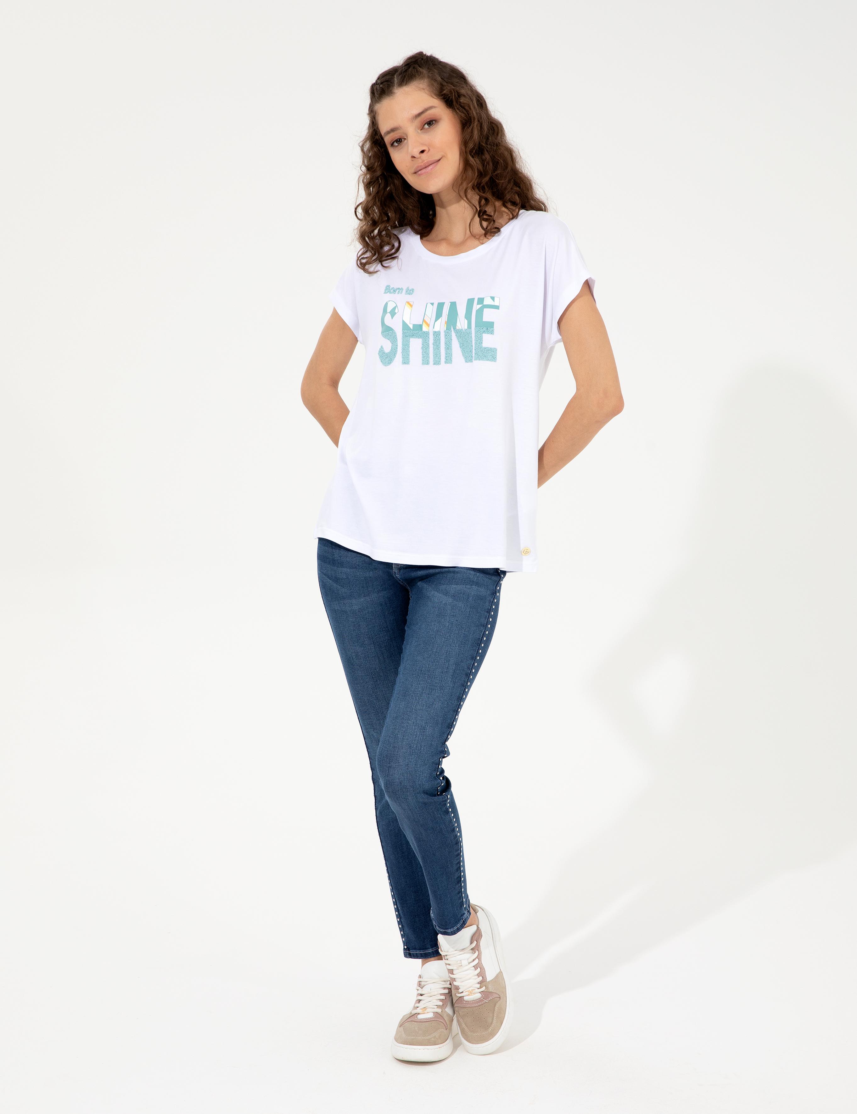 Beyaz Comfort Fit Tişört