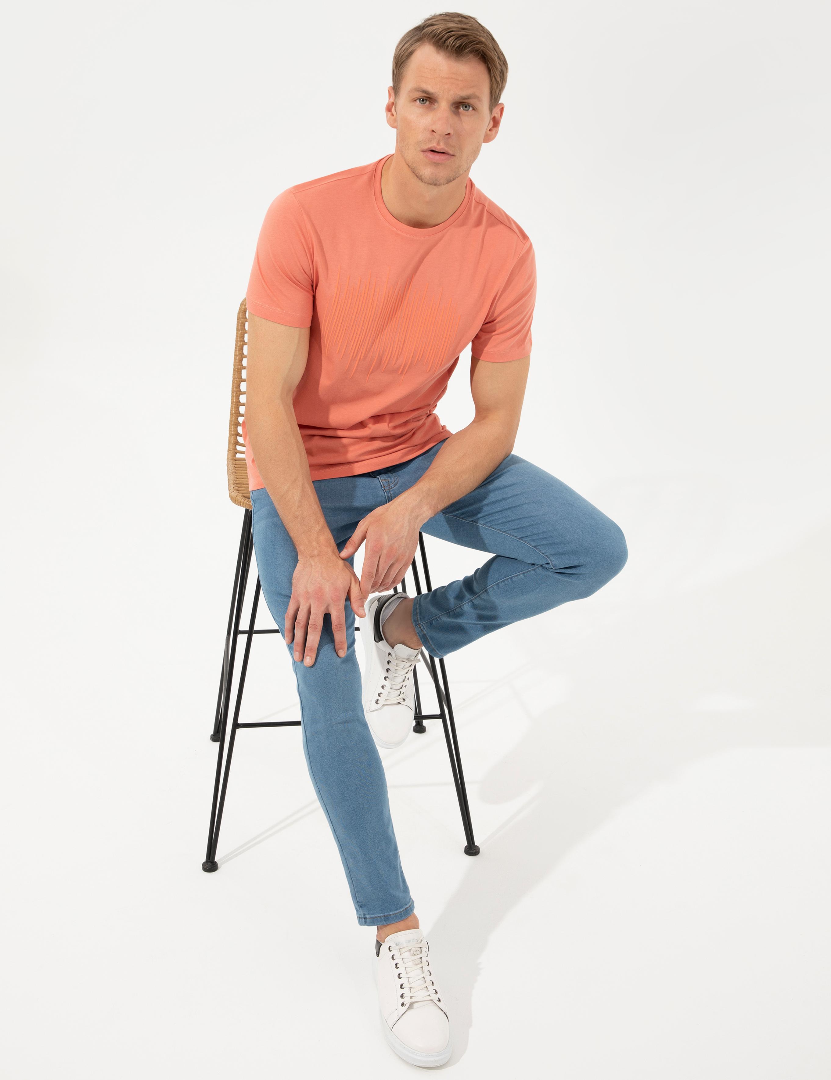 Coral Slim Fit Çizgi Baskılı Bisiklet Yaka Tişört