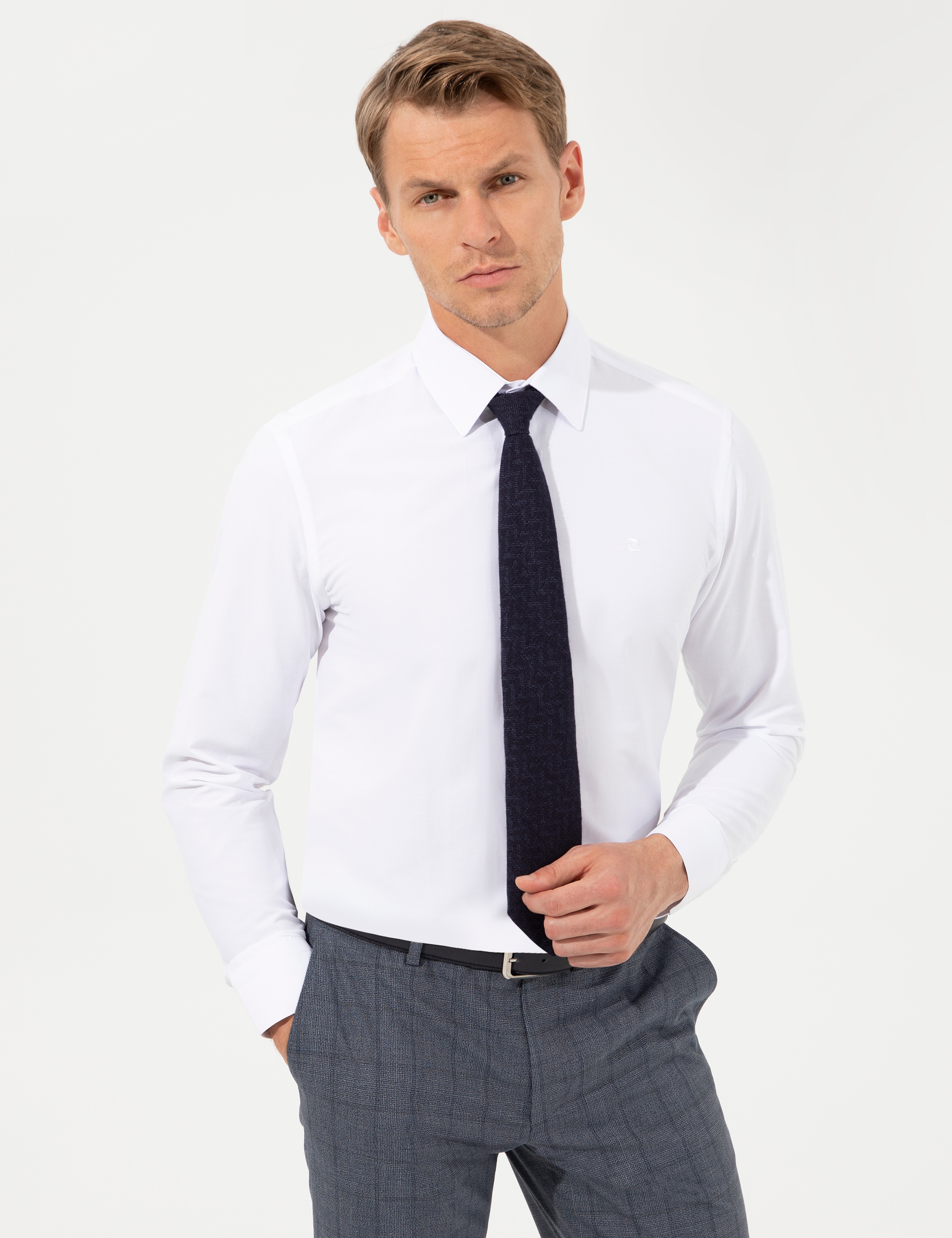 Beyaz Slim Fit Uzun Kollu Klasik Gömlek - Image 1