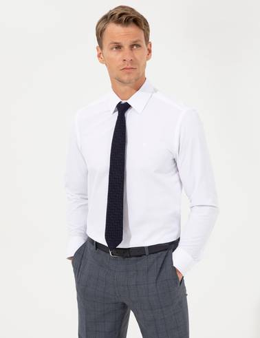Beyaz Slim Fit Uzun Kollu Klasik Gömlek