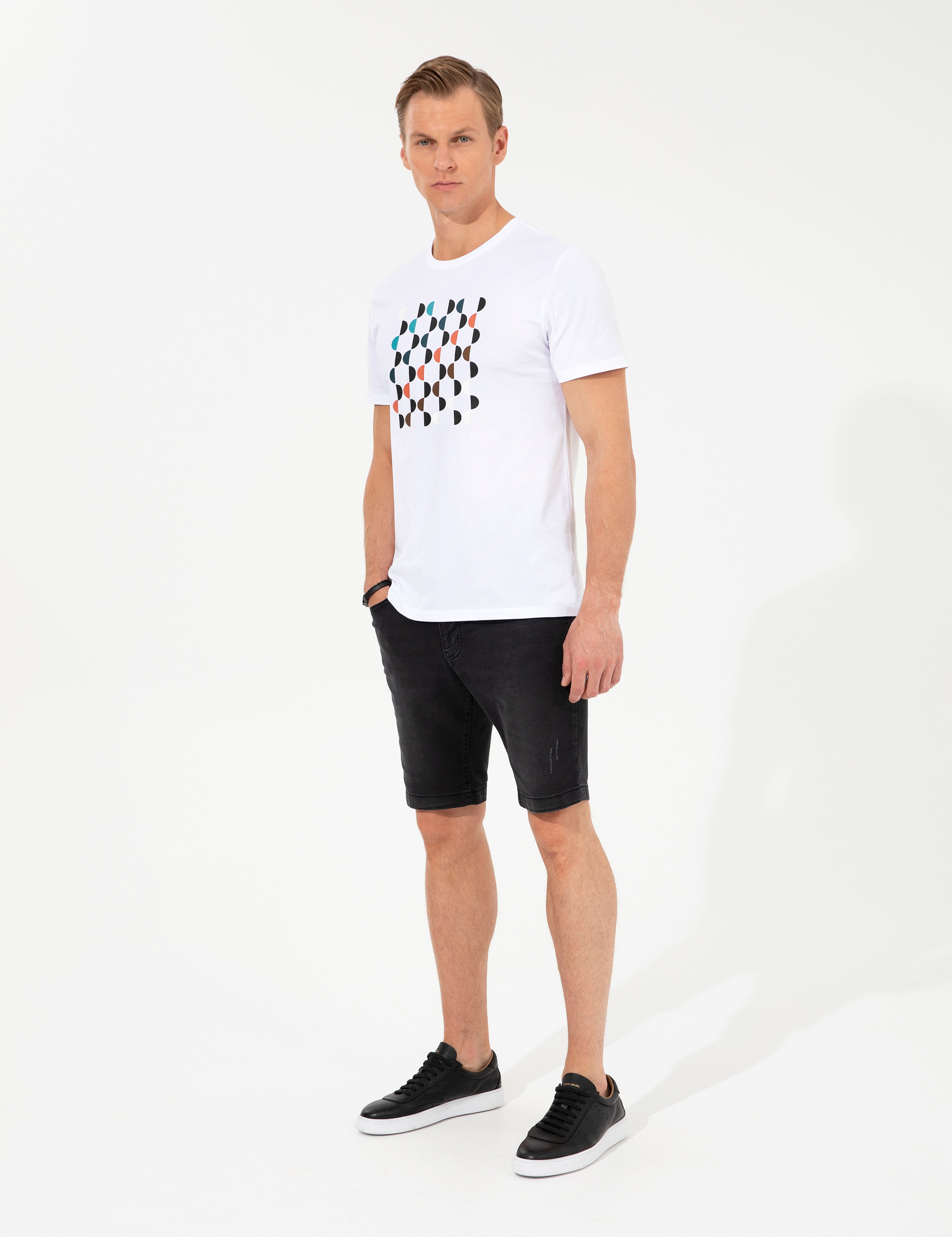 Siyah Slim Fit Jean Şort - Image 3