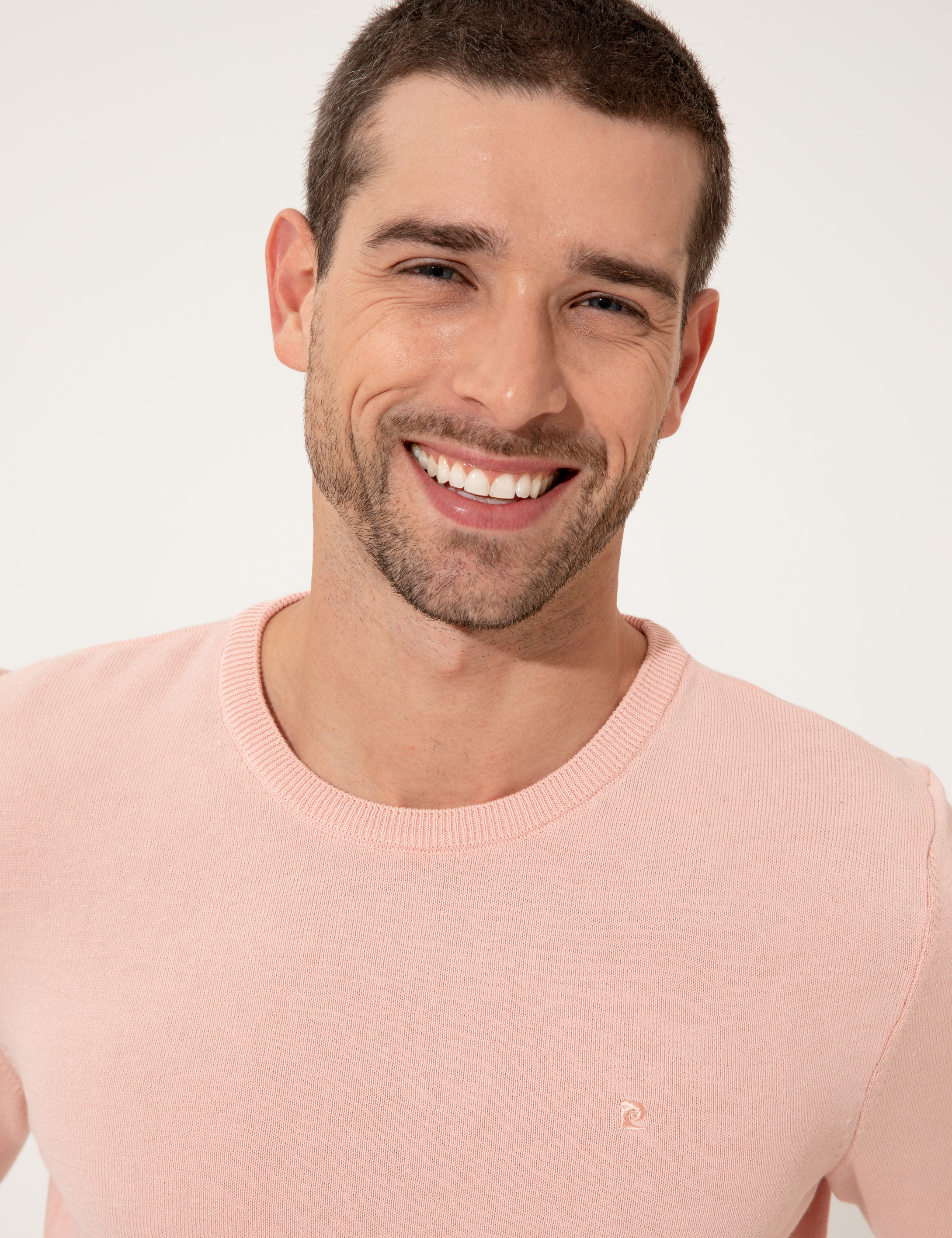 PEMBE