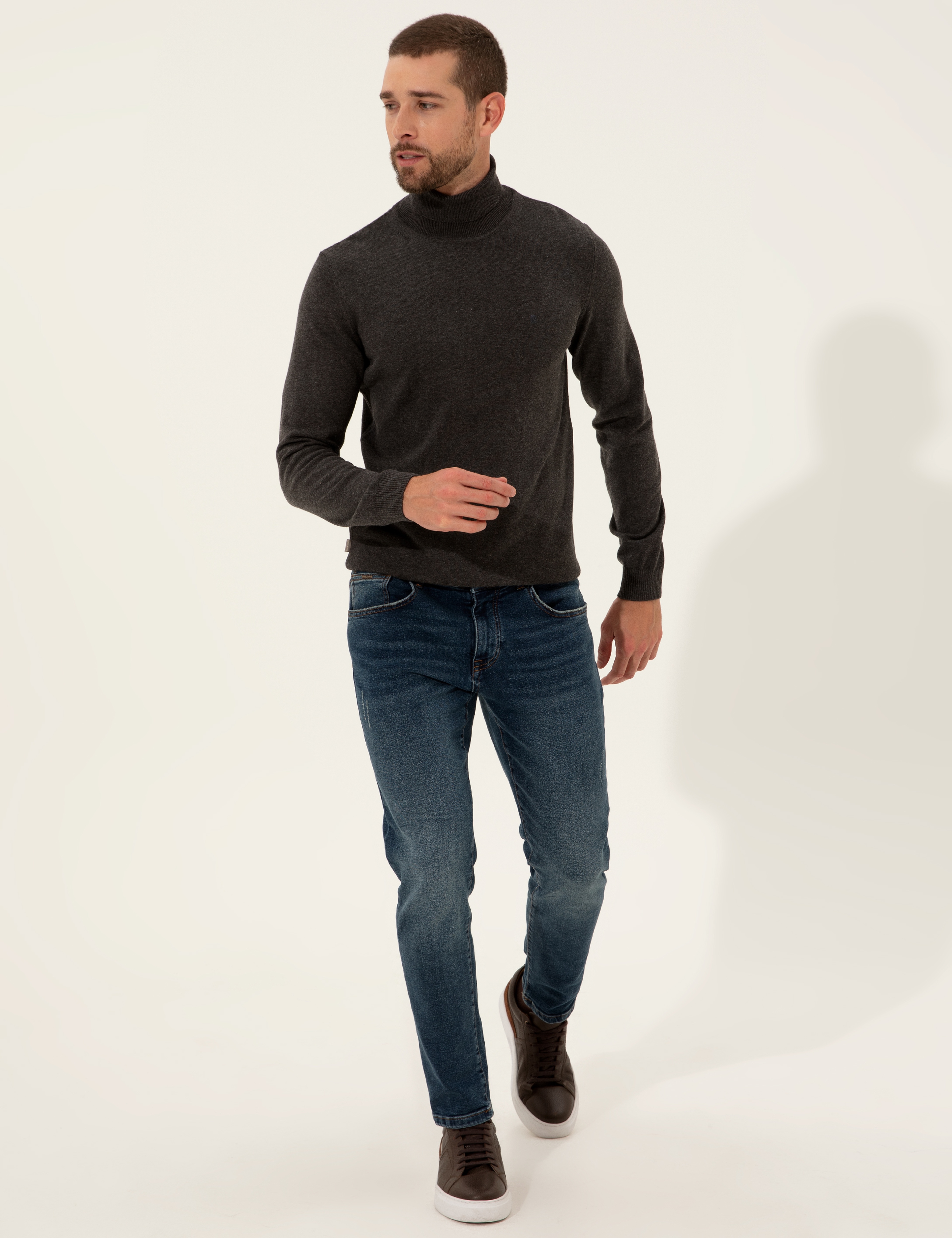 Gri Melanj Slim Fit Balıkçı Yaka Basic Triko Kazak - Image 4